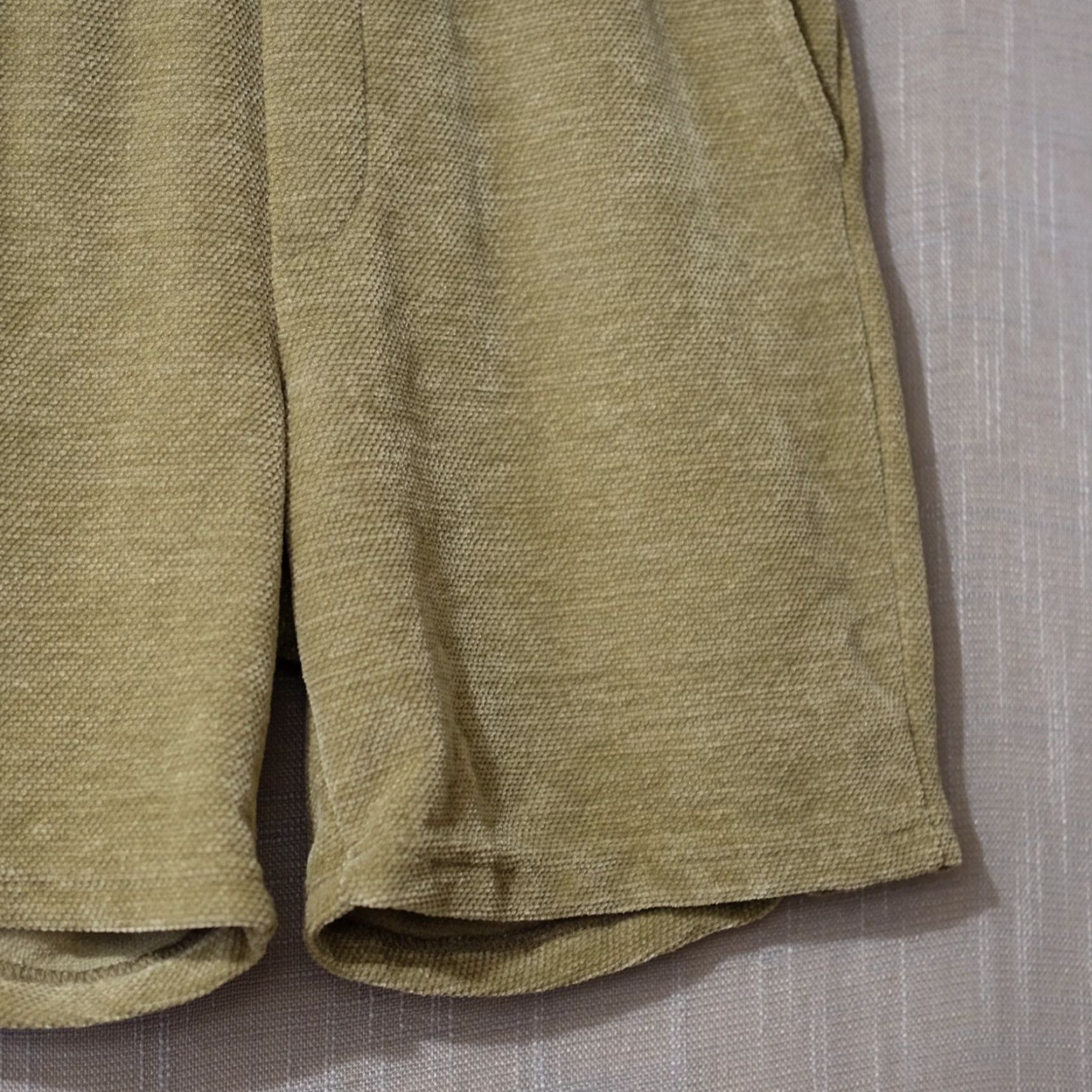 Vintage EUC Massive Luxury Sweatshorts Super Soft Green Men's S #H88-43 Sweat Shorts Casual Regular Fit Size US 29 - 4 Thumbnail