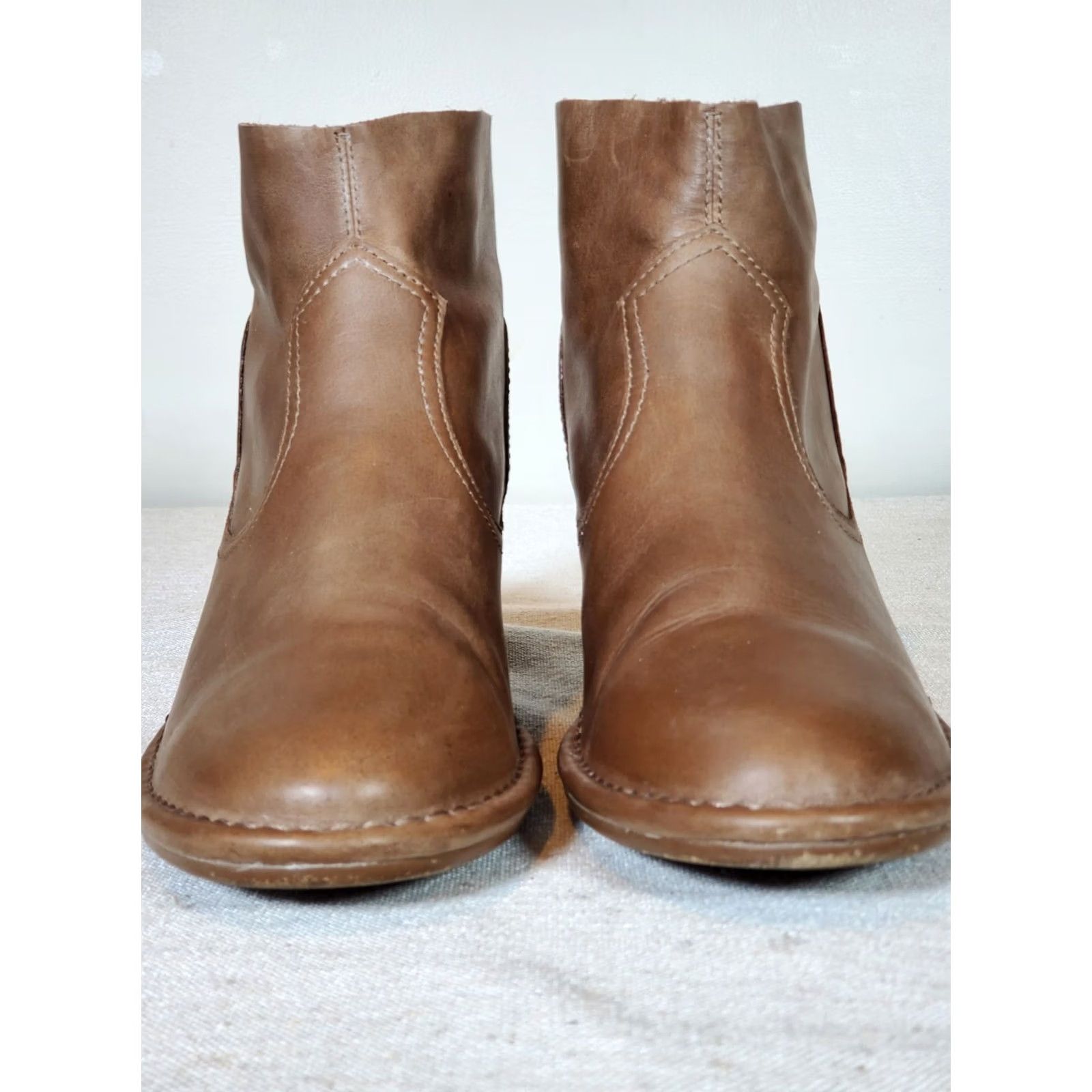 Ugg UGG Bandara Brown Leather Back Zip Ankle Boots Womens Size 9 EU Size US 9 / IT 39 - 4 Thumbnail