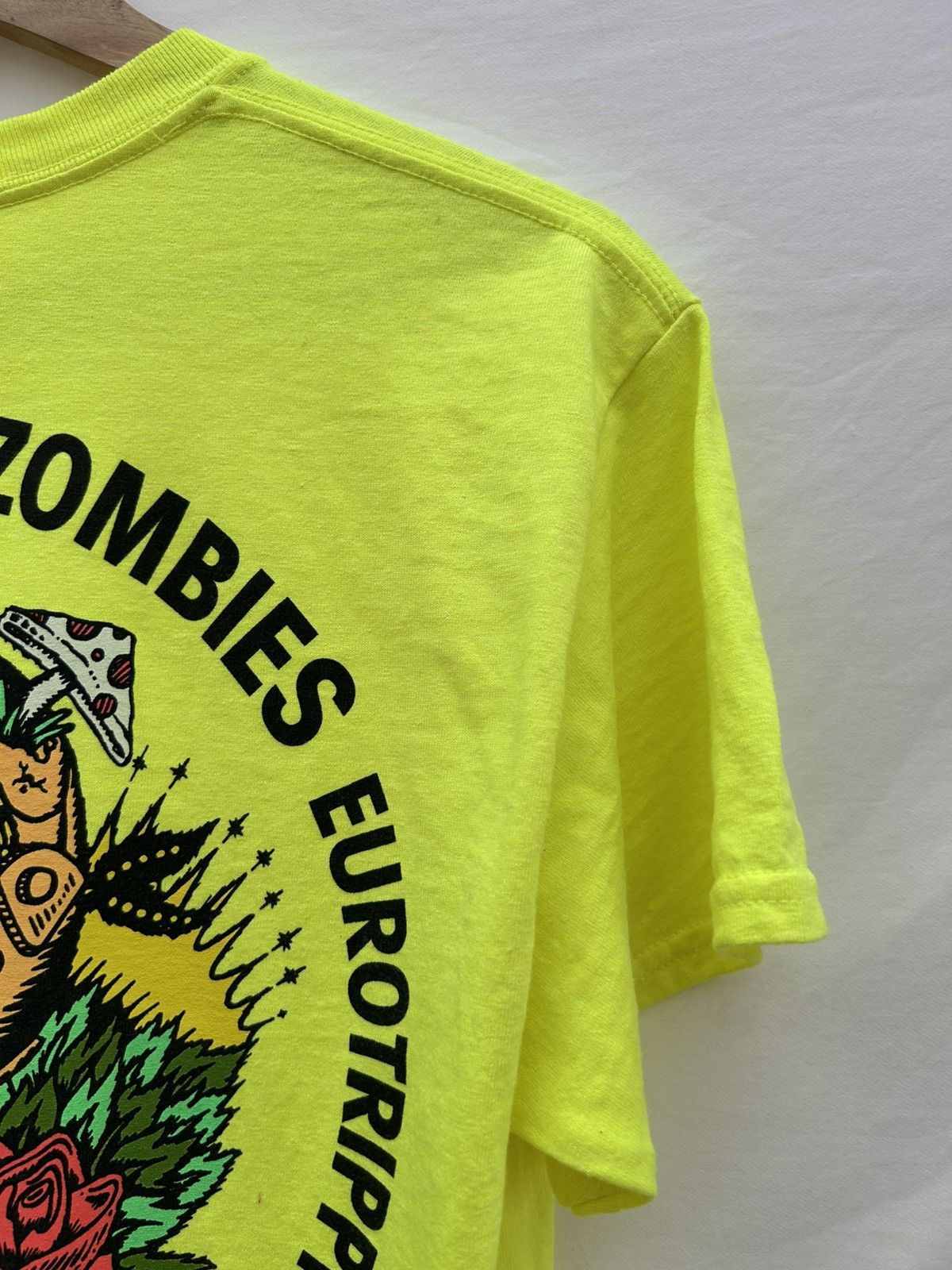 Flatbush Zombies Flatbush Zombies 2016 Eurotrip Tour Tee Neon Yellow M Size US M / EU 48-50 / 2 - 10 Thumbnail
