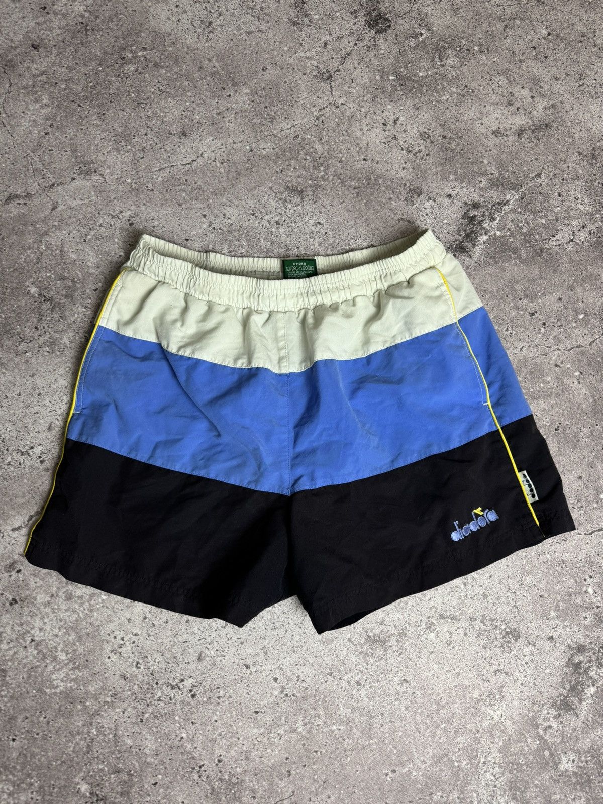 Diadora × Vintage Diadora Shorts Vintage Men’s Size US 37 - 4 Thumbnail