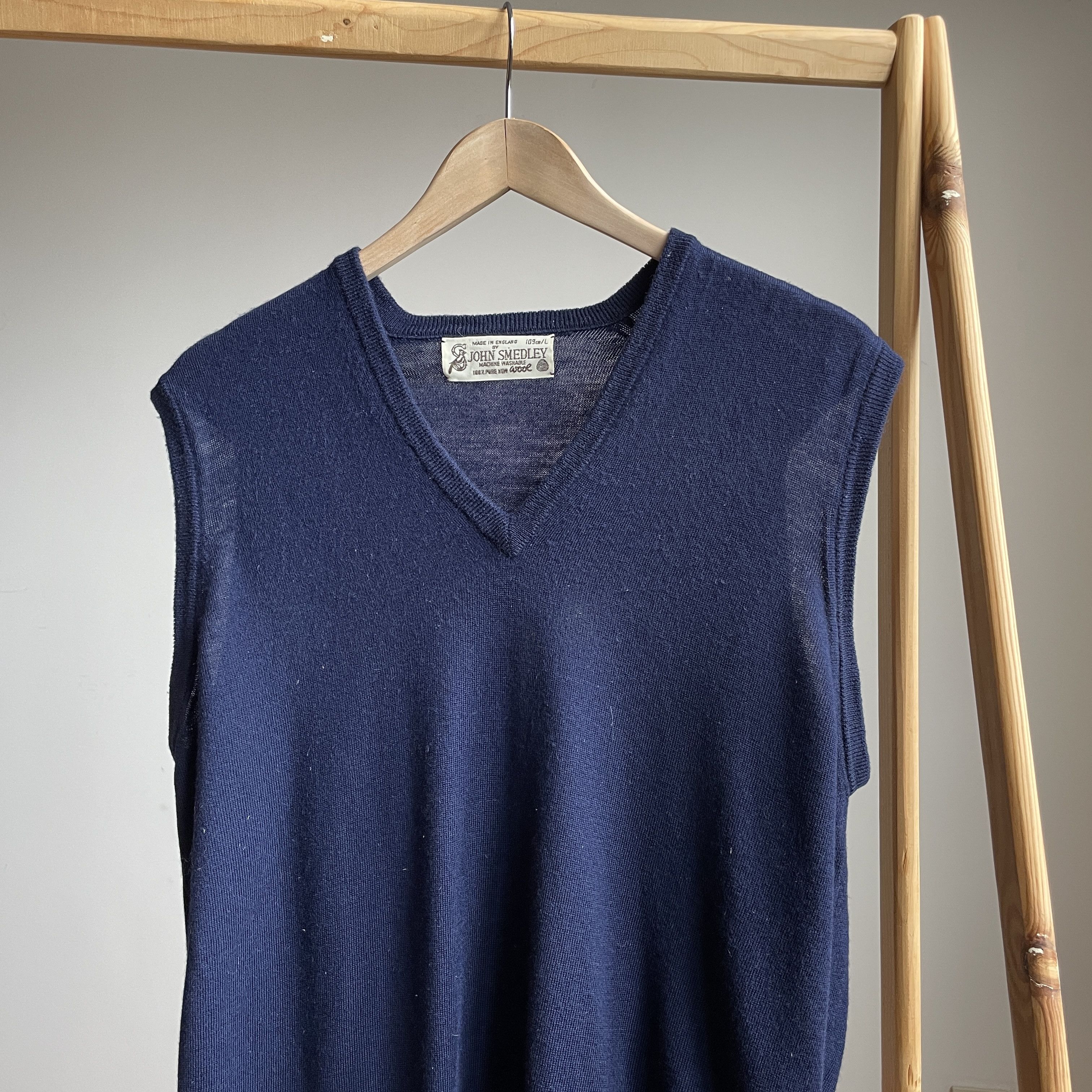 John Smedley John Smedley Vintage 90's 80's Wool Sweater Vest Size US L / EU 52-54 / 3 - 3 Thumbnail