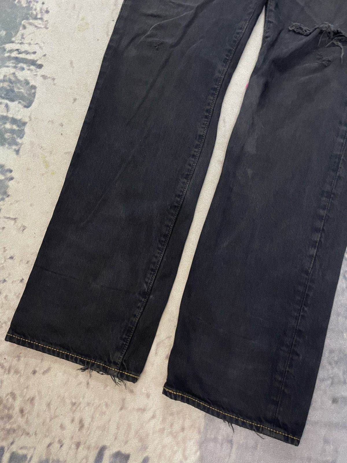 Levi's 2000s LEVIS X BASICKS DENIM BLACK JEANS DISTRESSED Size US 32 / EU 48 - 4 Thumbnail
