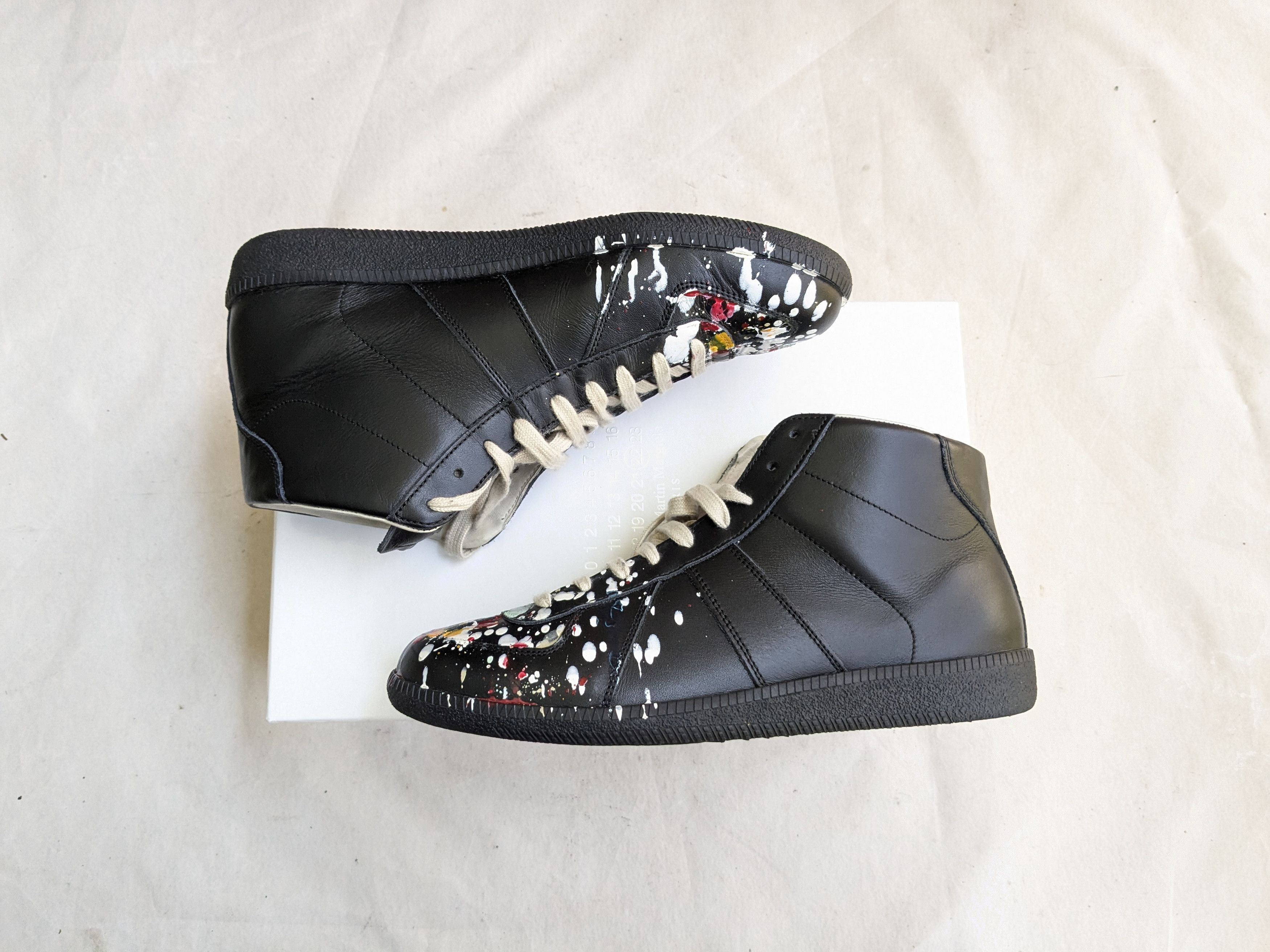 Maison Margiela Maison Margiela GAT Replica Black Paint Splatter 8 41 Size US 8 / EU 41 - 1 Thumbnail