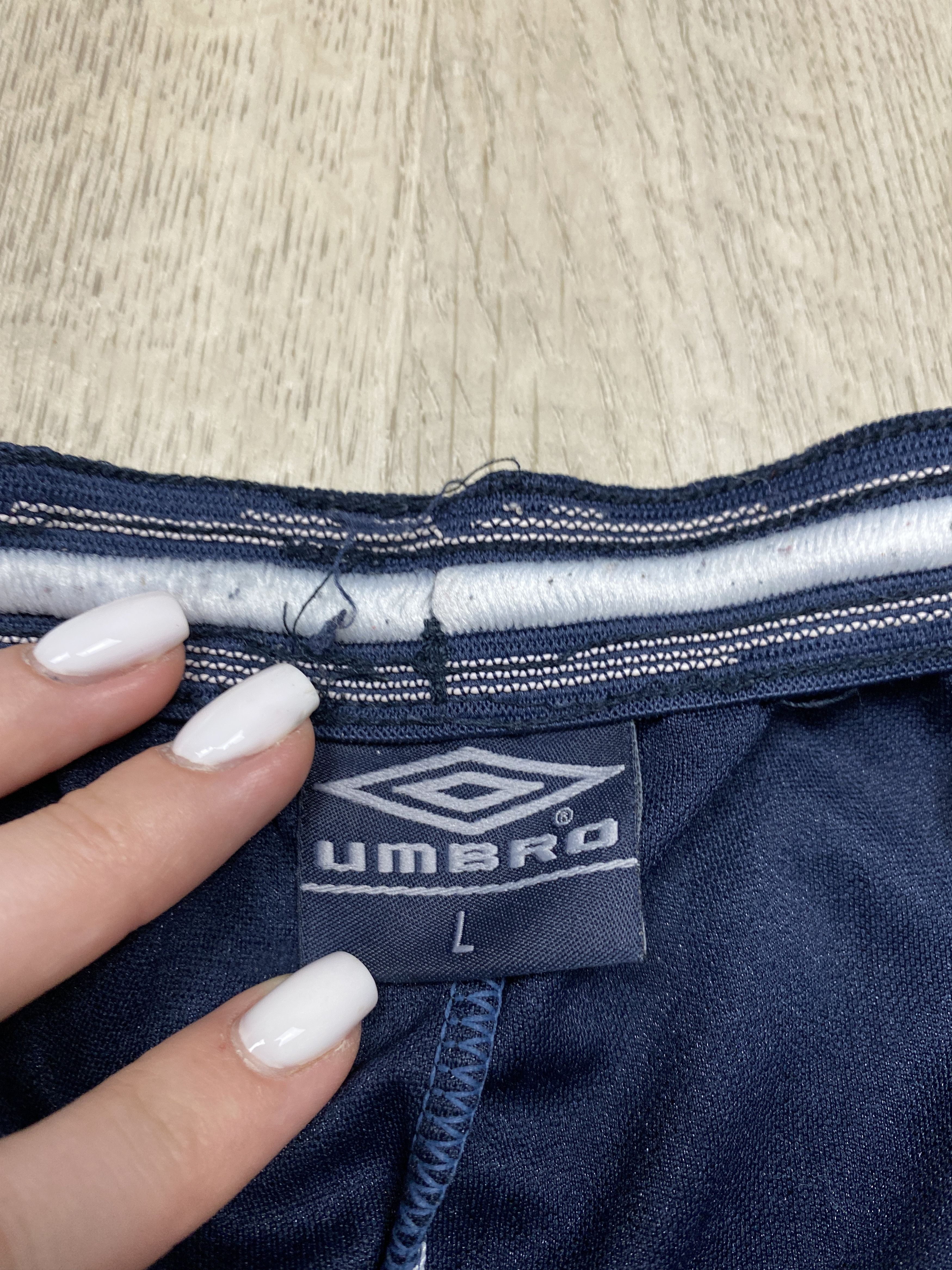 Umbro Umbro Vintage Mens Shorts Size US 34 / EU 50 - 4 Thumbnail