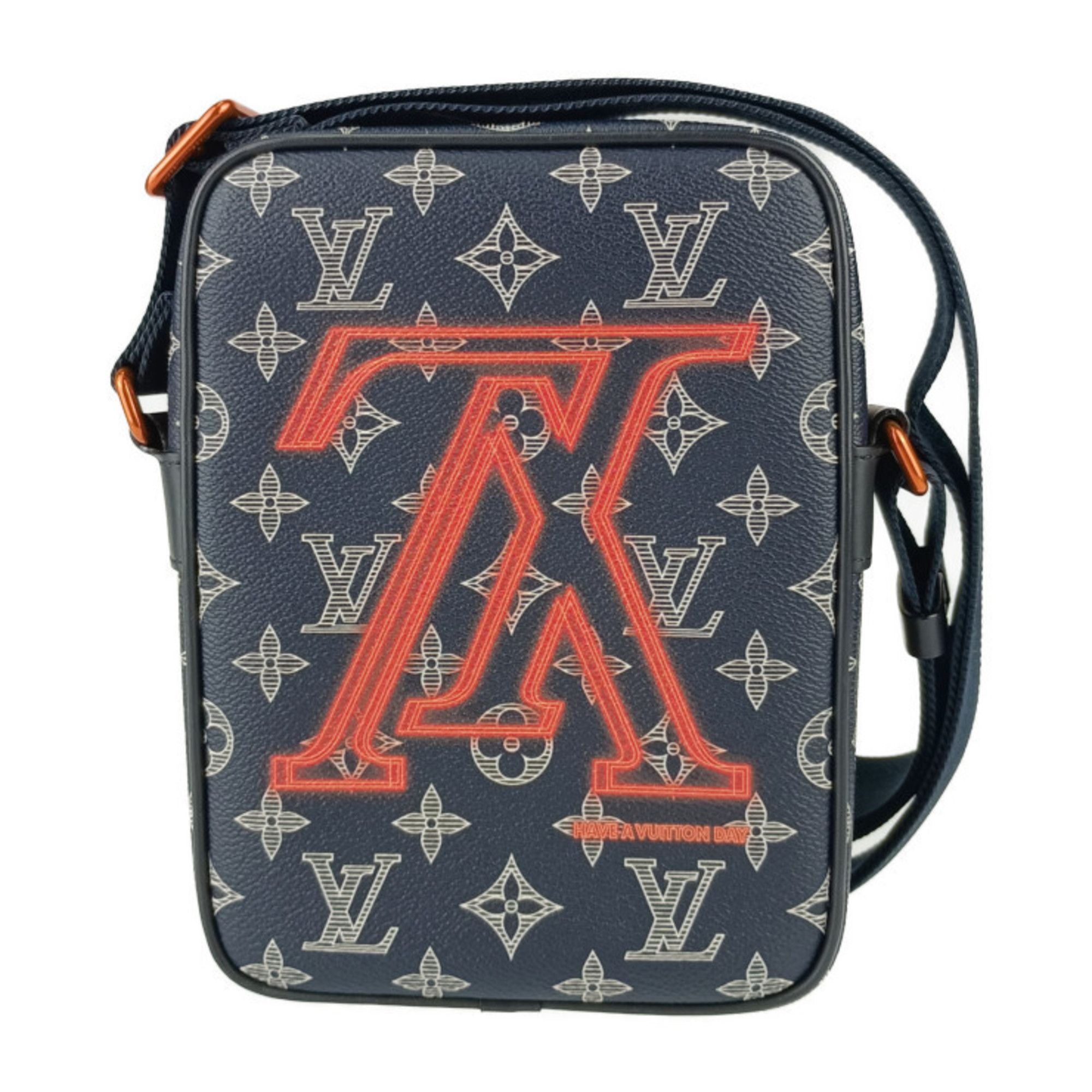 Louis Vuitton Louis Vuitton Danube shoulder Size ONE SIZE - 1 Thumbnail