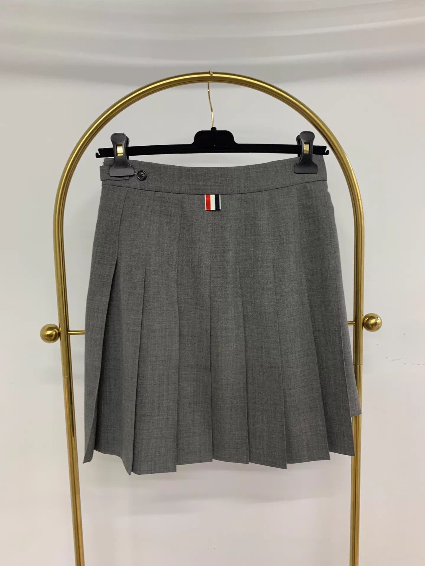 Thom Browne Thom Browne Classic Gray Wool Pleated Skirt Women's 36 New Size 25" / US 0 / IT 36 - 2 Thumbnail