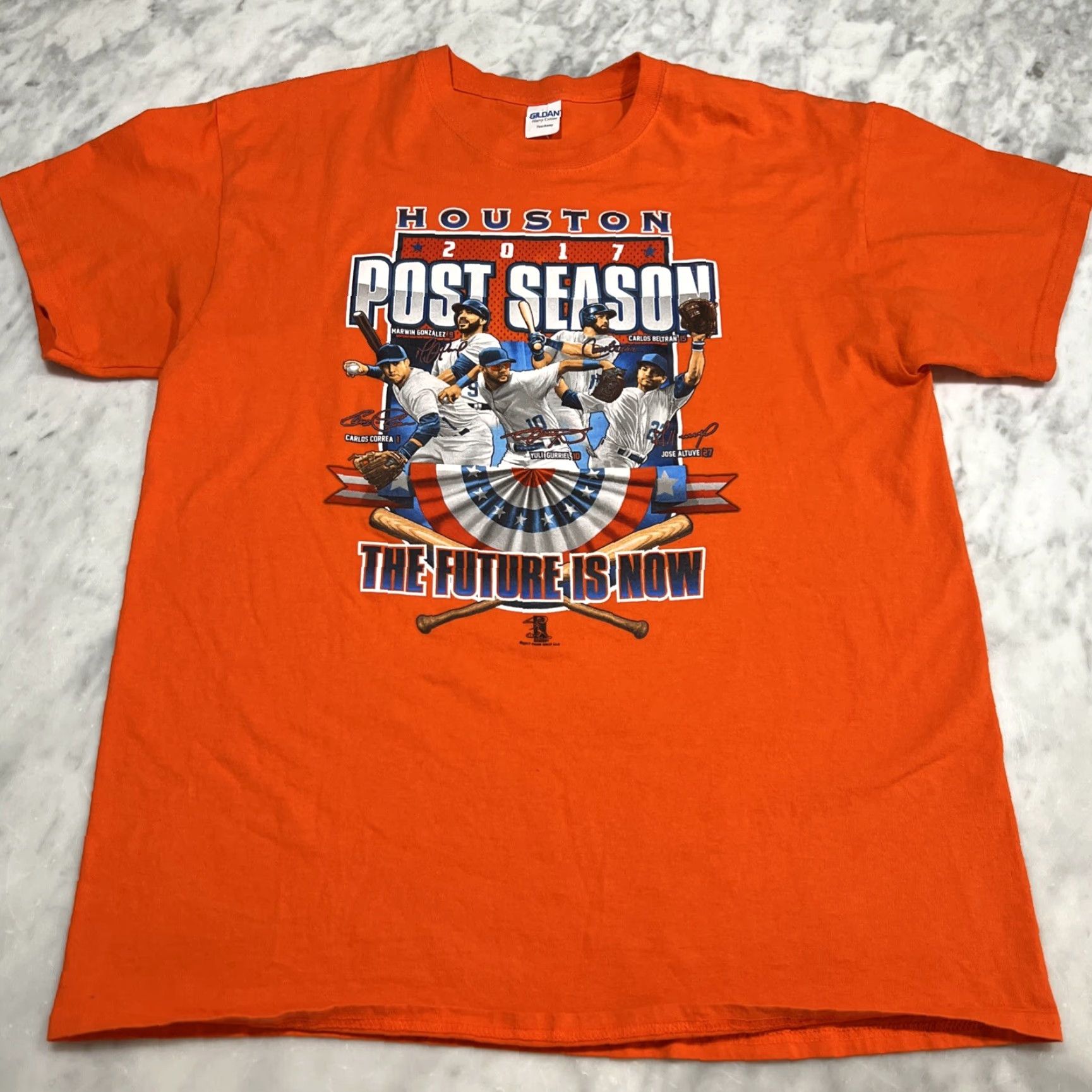 Gildan VINTAGE Houston Astros MLB Tshirt Large 2017 Post Season” The Future Is Now” Orange Size US L / EU 52-54 / 3 - 2 Thumbnail