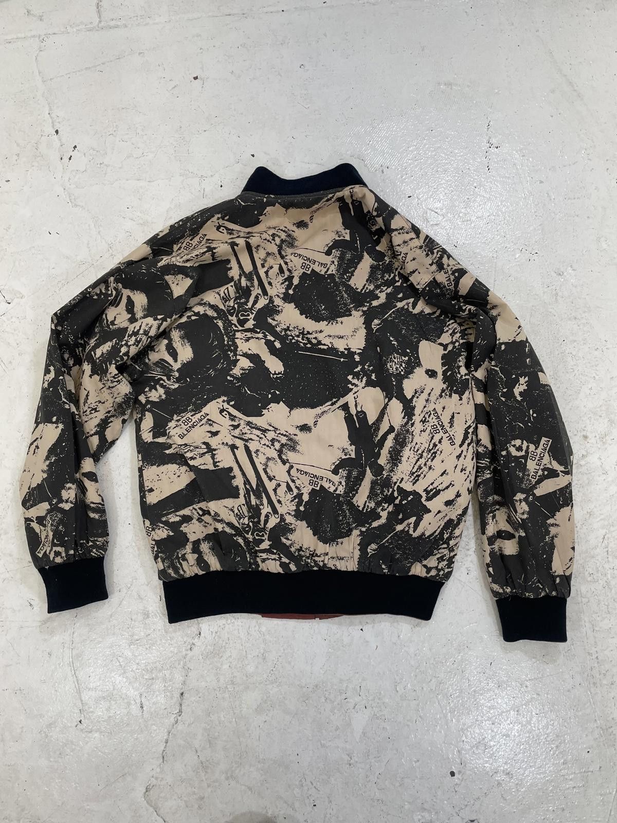 Balenciaga Balenciaga 1993 "Warn-Torn" Camo face print bomber Size US S / EU 44-46 / 1 - 4 Thumbnail