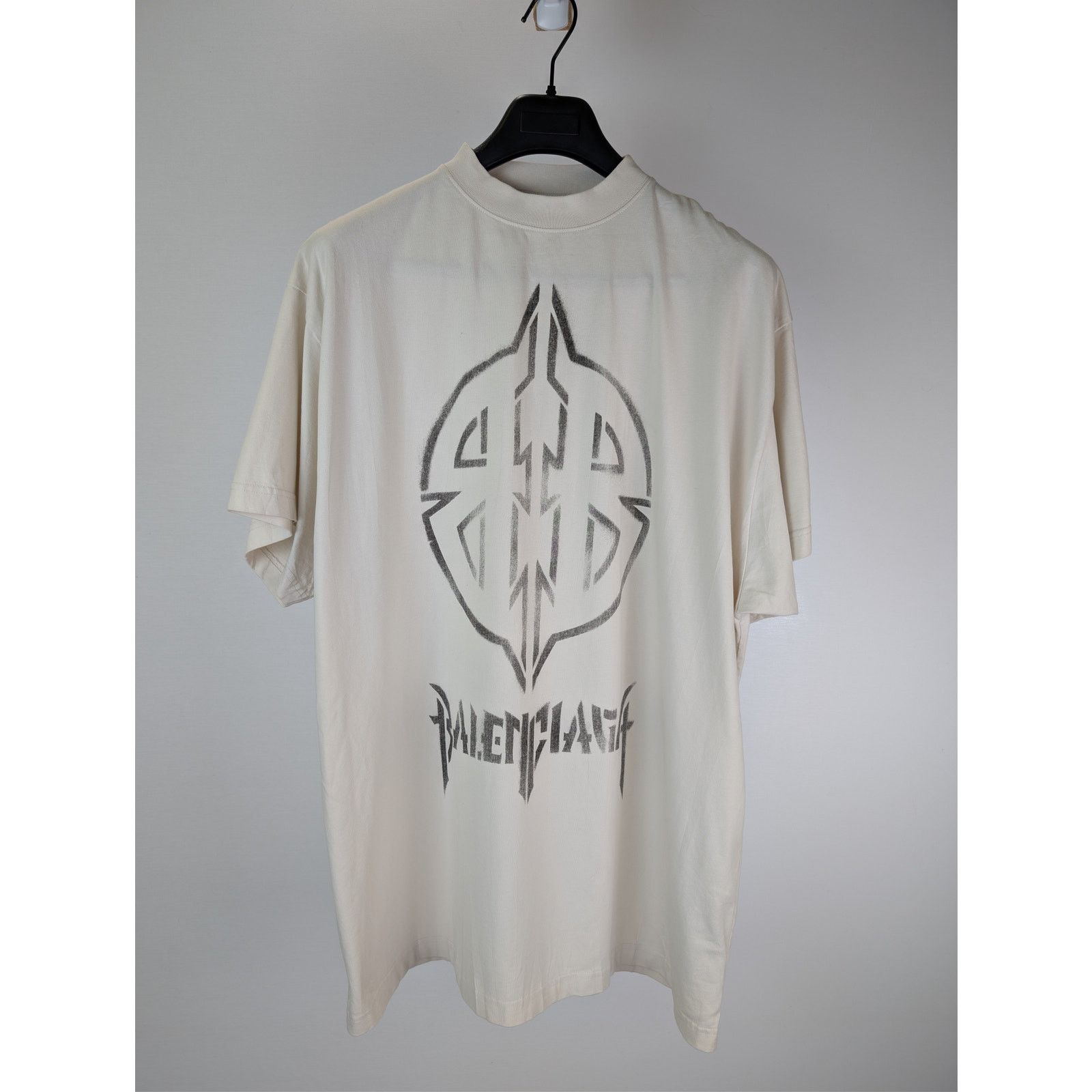 Balenciaga o1rshd1 BB Stencil Vintage Oversized Jersey T-Shirt in Ecru Size US M / EU 48-50 / 2 - 1 Thumbnail