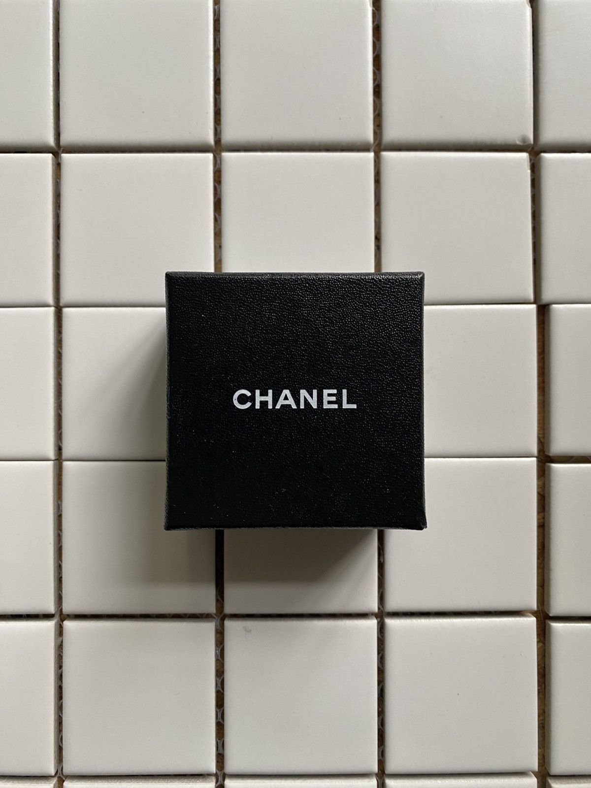 Chanel Chanel Logo Button Stud Earrings Size ONE SIZE - 4 Thumbnail