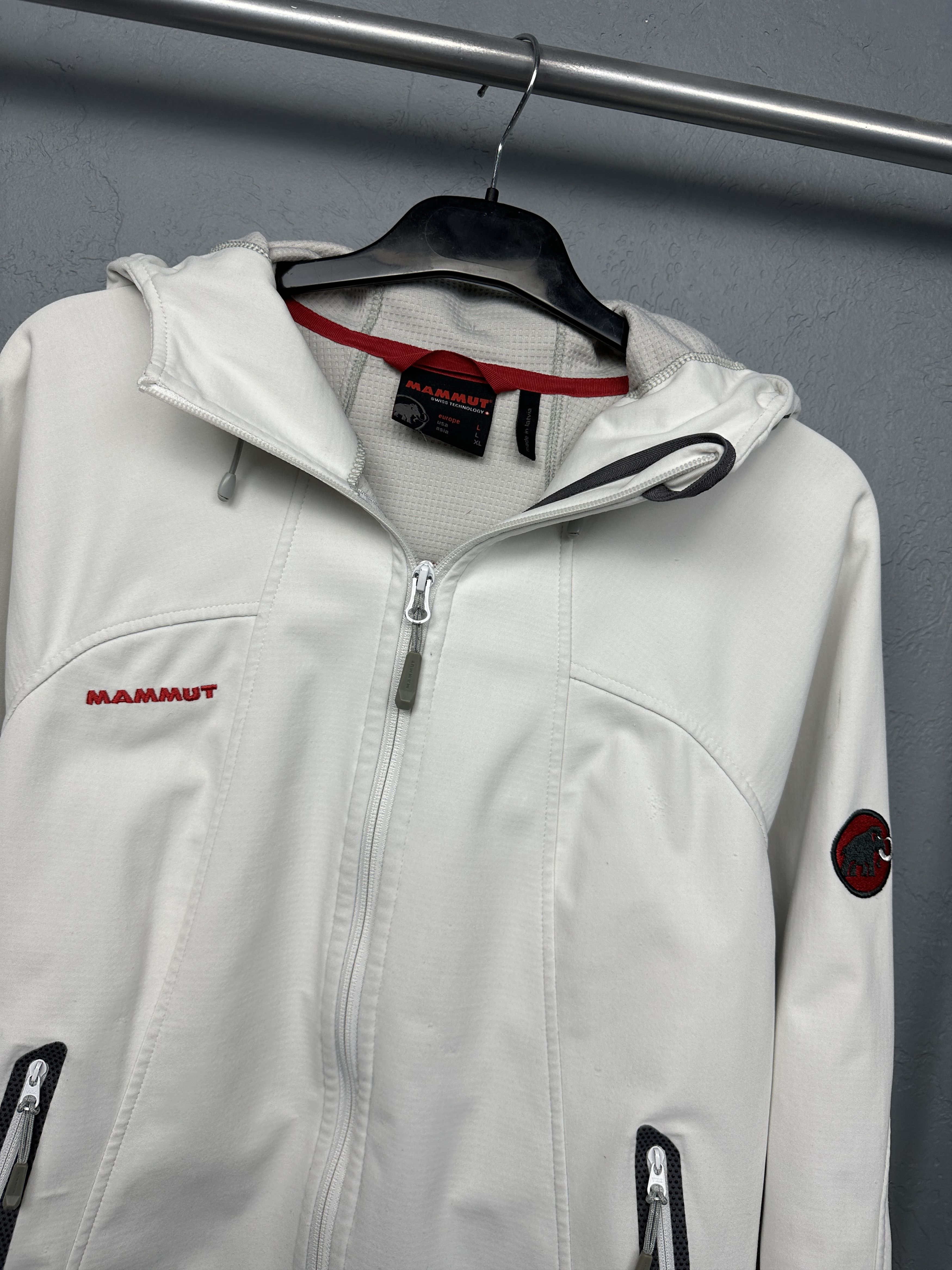 Mammut Mammut Womens Softshell Outdoor Jacket Size L / US 10 / IT 46 - 2 Thumbnail