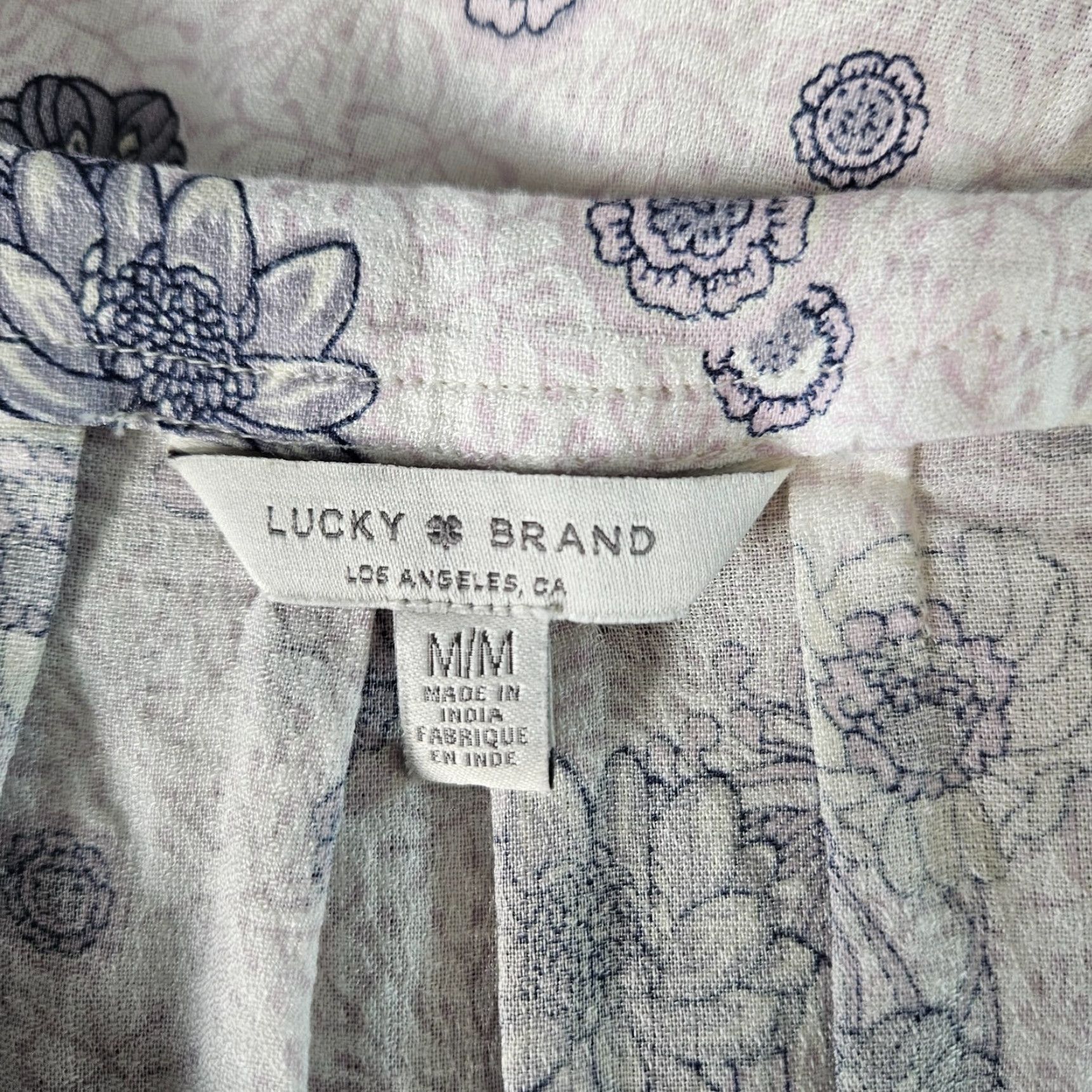 Lucky Brand Lucky Brand Womens Top Blouse Size M Purple Floral Long Sleeve Viscose Size M / US 6-8 / IT 42-44 - 5 Thumbnail