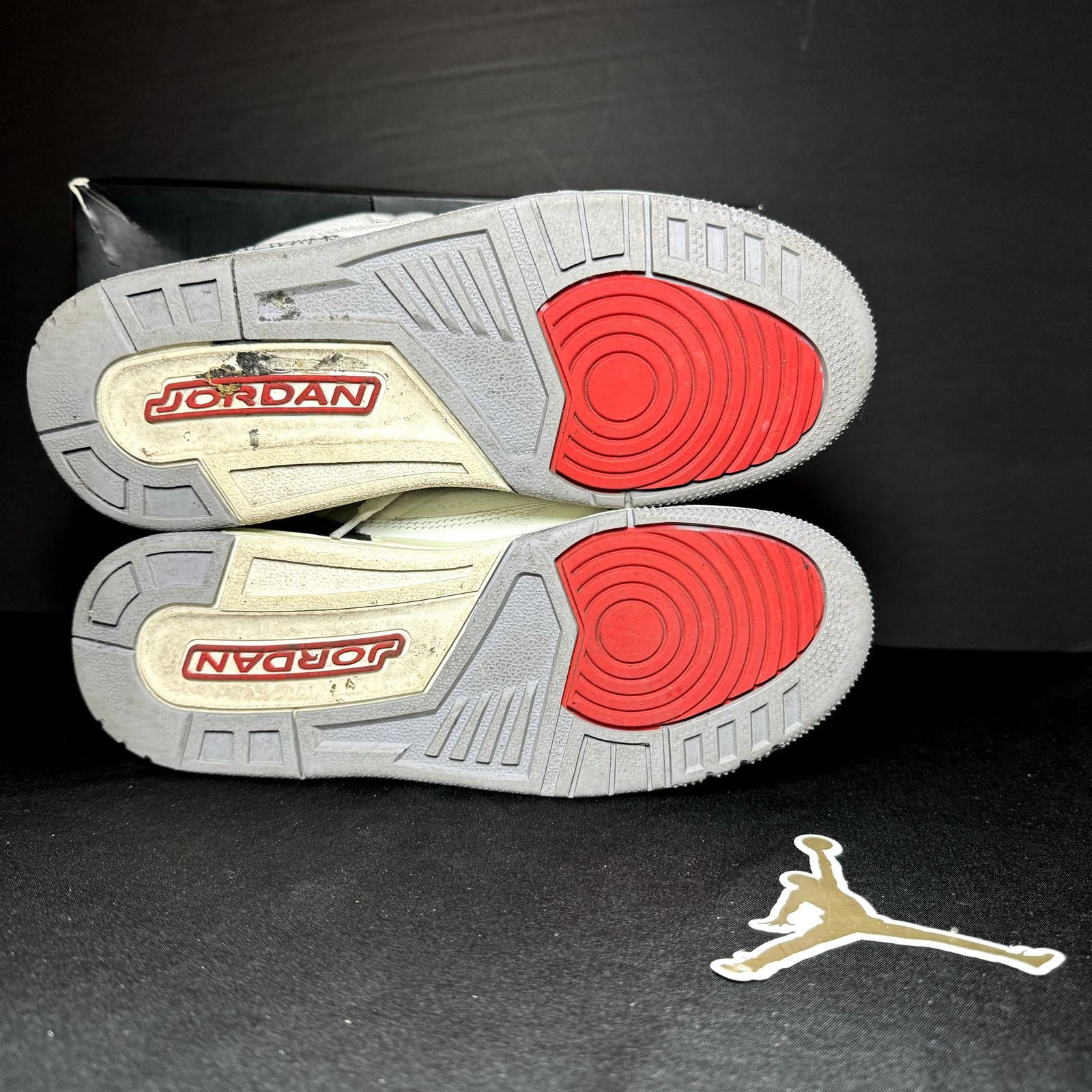 Jordan Brand × Nike Size 6.5 Nike Air Jordan 3 Retro GS White Cement Reimagined Size US 6.5 / EU 39-40 - 6 Thumbnail
