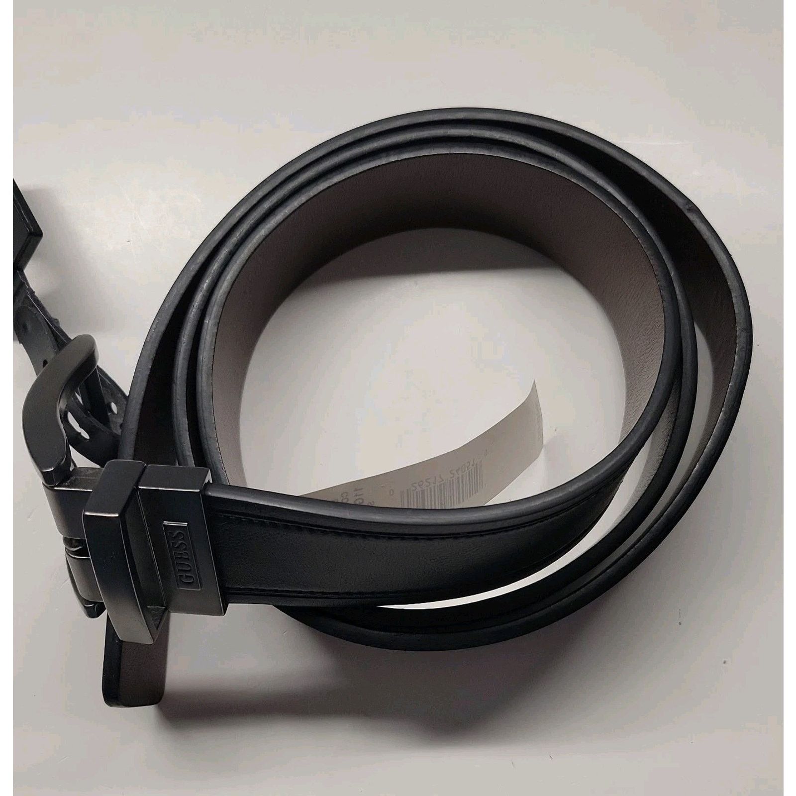 Guess Guess Men's Leather Reversible Belt Black Tan XL 42-44" Size 42 - 2 Thumbnail