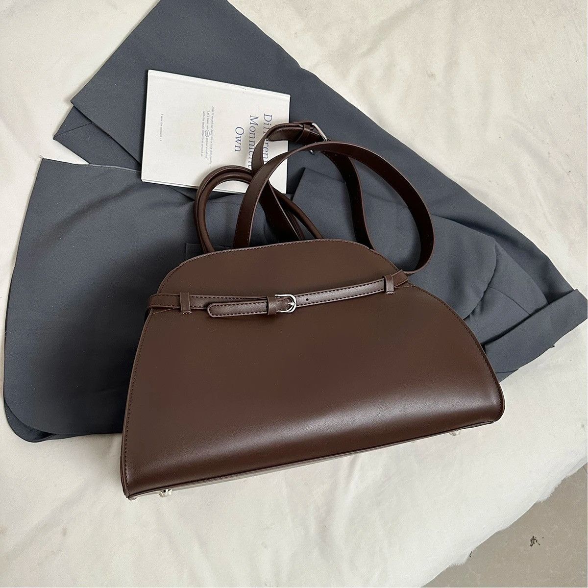 Leather × Vintage 2025 Lady Short Handle Shoulder Bag Size ONE SIZE - 3 Thumbnail