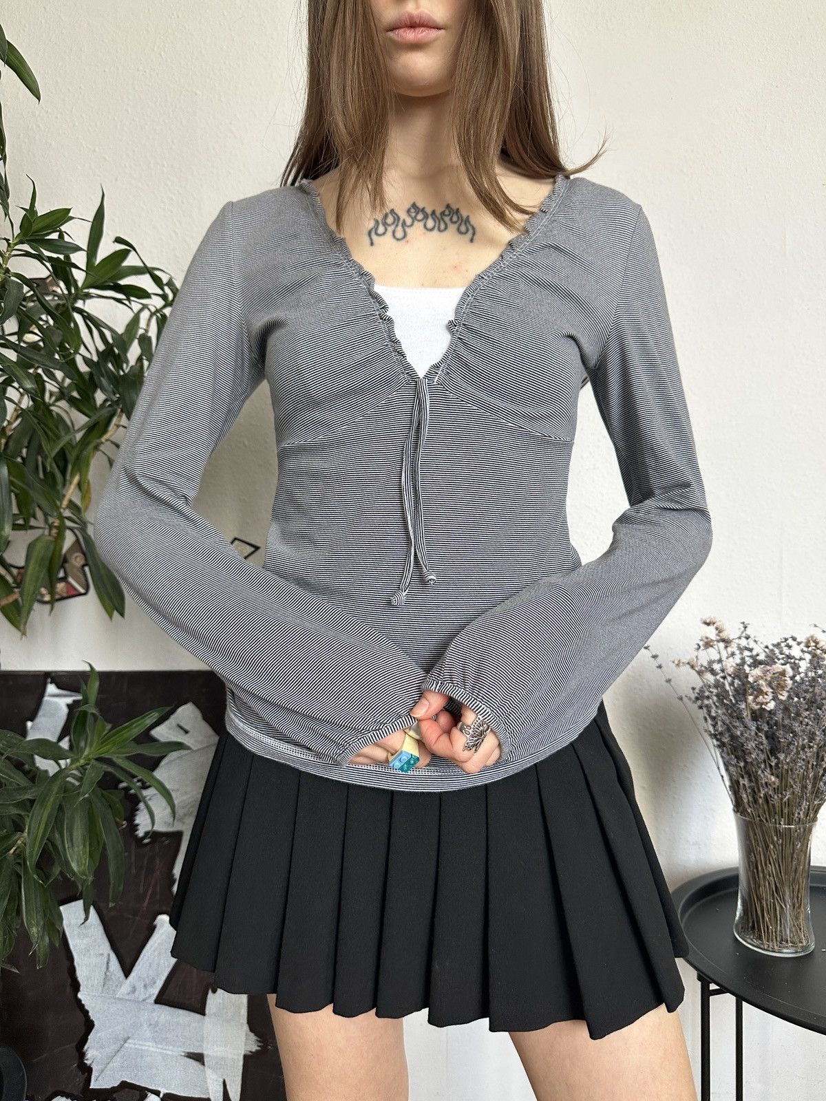 Japanese Brand × Seditionaries × Vintage Vintage Striped Cute Bell Sleeve Long Sleeve Ruffle Trip Top Size ONE SIZE - 6 Thumbnail