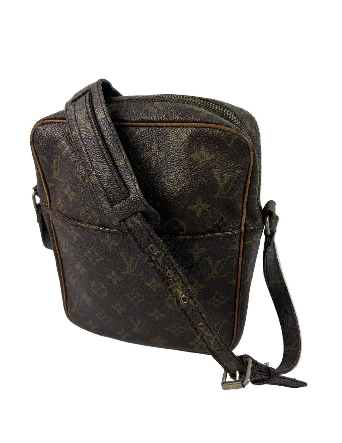 Louis Vuitton Louis Vuitton Monogram Crossbody Bag Size ONE SIZE - 1 Thumbnail