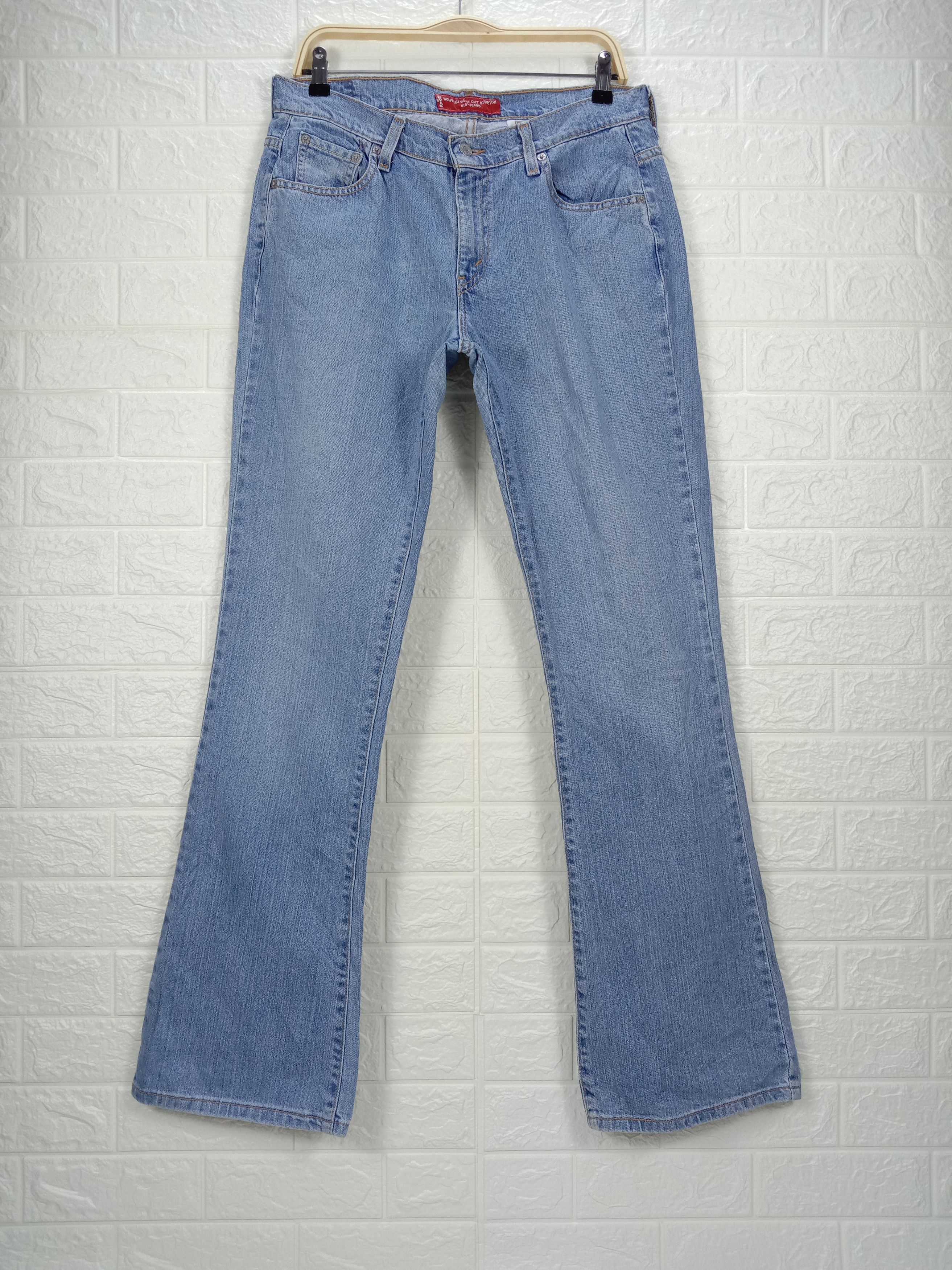 Levi's Vintage Levi's 515 Flare Jeans Light Wash Boot Cut Denim Size 32" / US 10 / IT 46 - 1 Thumbnail