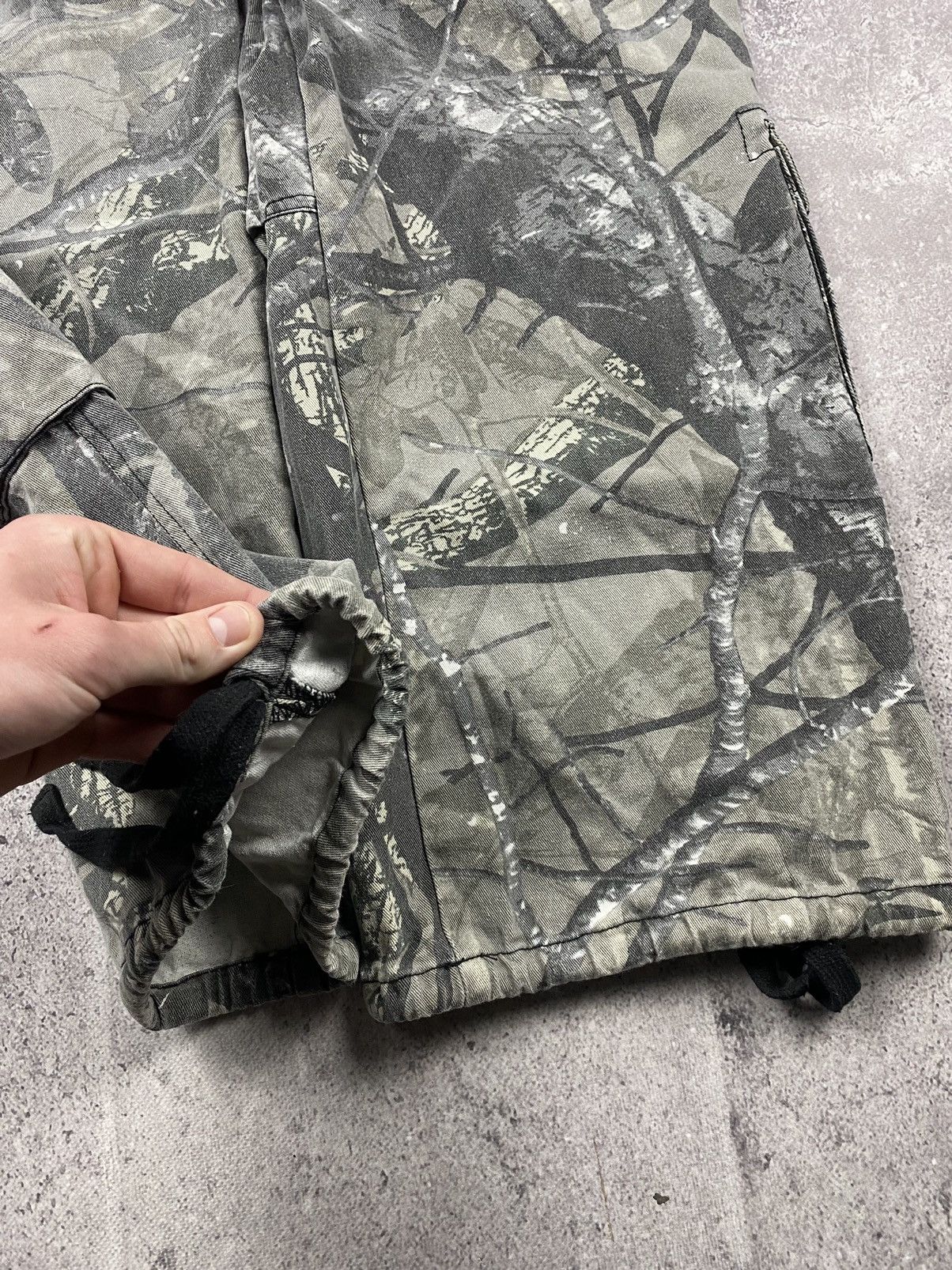 Japanese Brand × Vintage Vintage Cargo Camo Baggy Oversize Multi Pocket Pants Size US 30 / EU 46 - 10 Thumbnail