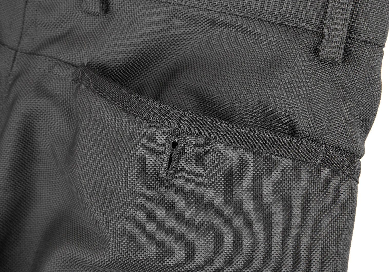 Issey Miyake Multi-Pocket Cargo Pants in Gray Size US 32 / EU 48 - 16 Thumbnail