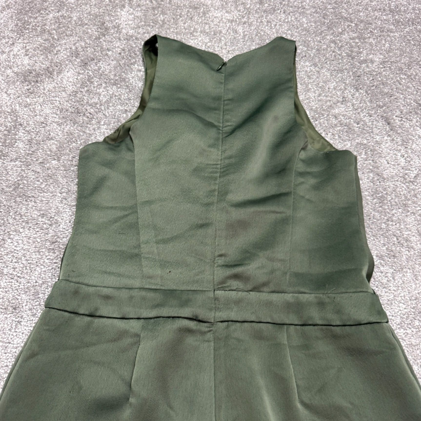 Banana Republic Banana Republic Jumpsuit Womens 0 Olive Green Satin Pleated Sleeveless V-Neck Size 25" / US 0 / IT 36 - 3 Thumbnail