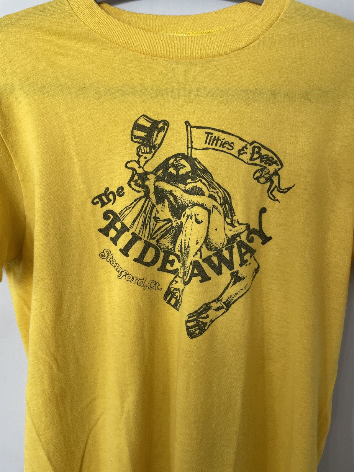 Vintage Vintage Titties and Beer Shirt ERD like Size US S / EU 44-46 / 1 - 1 Thumbnail