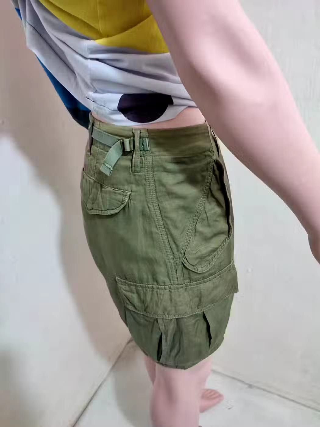 Issey Miyake Sunaokuwahara Issey Miyake Olive Cargo Short pants Size US 30 / EU 46 - 9 Thumbnail