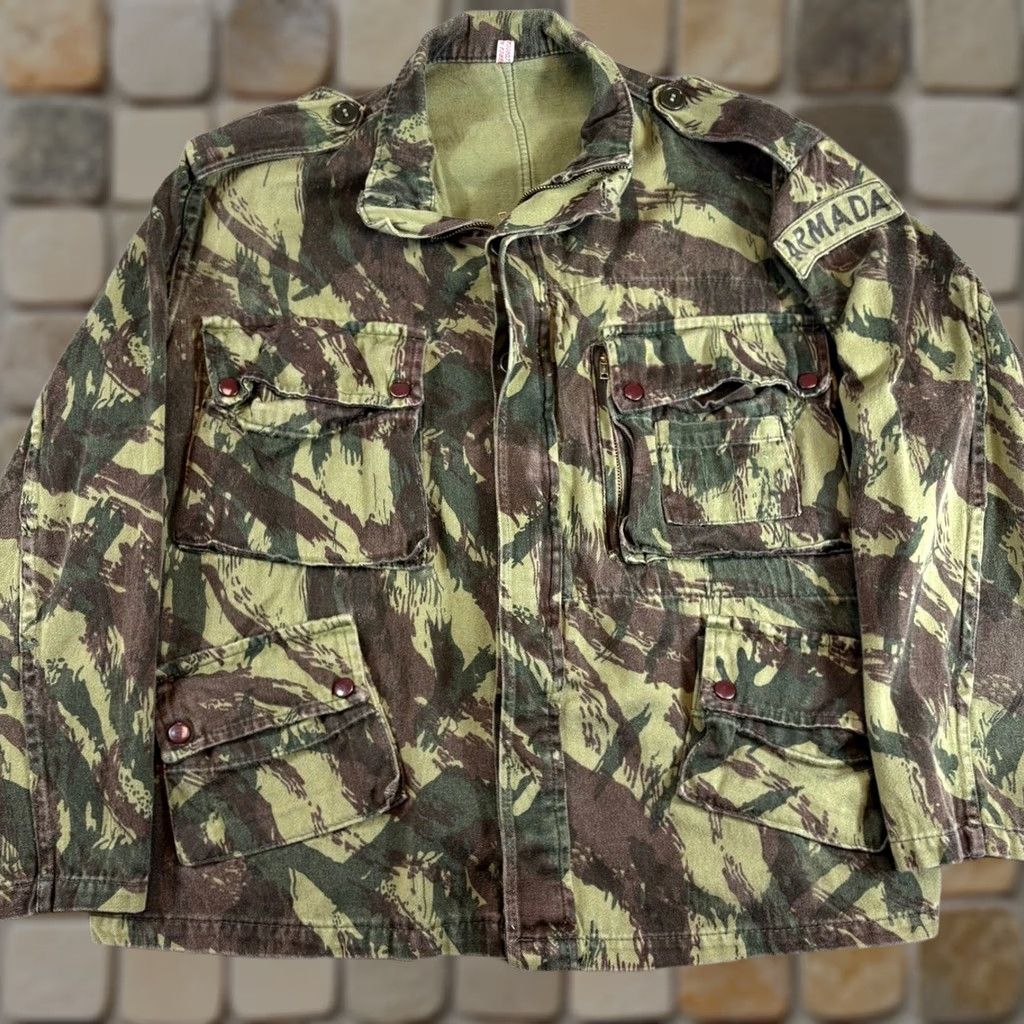 Vintage VINTAGE Military Jacket Shirt Camouflage Lizard 80s Portugal M64 54 Men Size US L / EU 52-54 / 3 - 1 Thumbnail