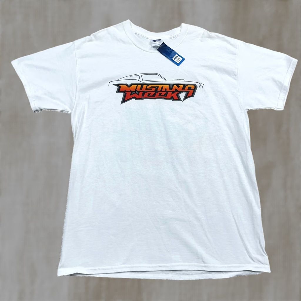 Gildan VINTAGE Ford Mustang Shirt Men Large White Tee Muscle Sports Car Show VTG Y2K Logo 80s 90s Classic Motorcycle USA Gildan T-Shirt Mens Adult Size US L / EU 52-54 / 3 - 1 Thumbnail