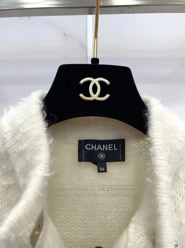 Chanel Chanel Cream Alpaca Wool Long Sleeve Cardigan . Size S / US 4 / IT 40 - 3 Thumbnail