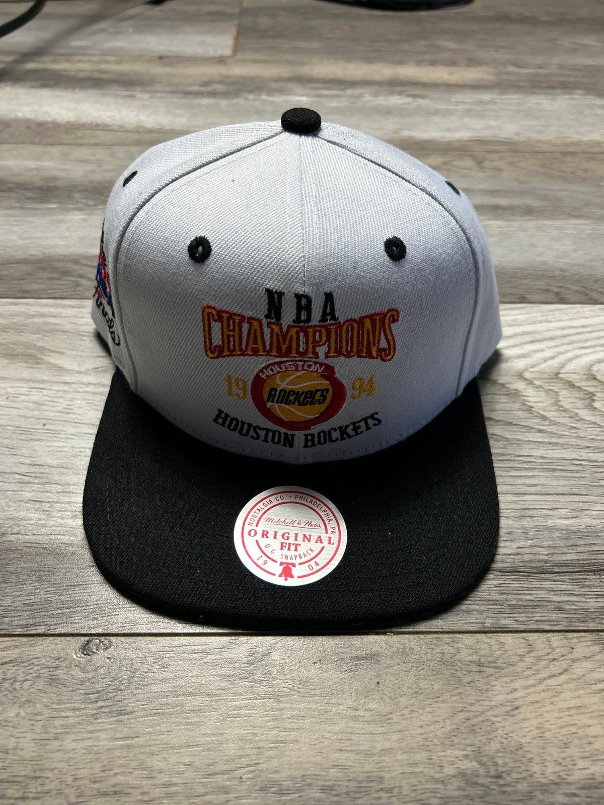 Mitchell & Ness Houston Rockets 1994 NBA Champions Snapback – White/Black Size ONE SIZE - 1 Thumbnail