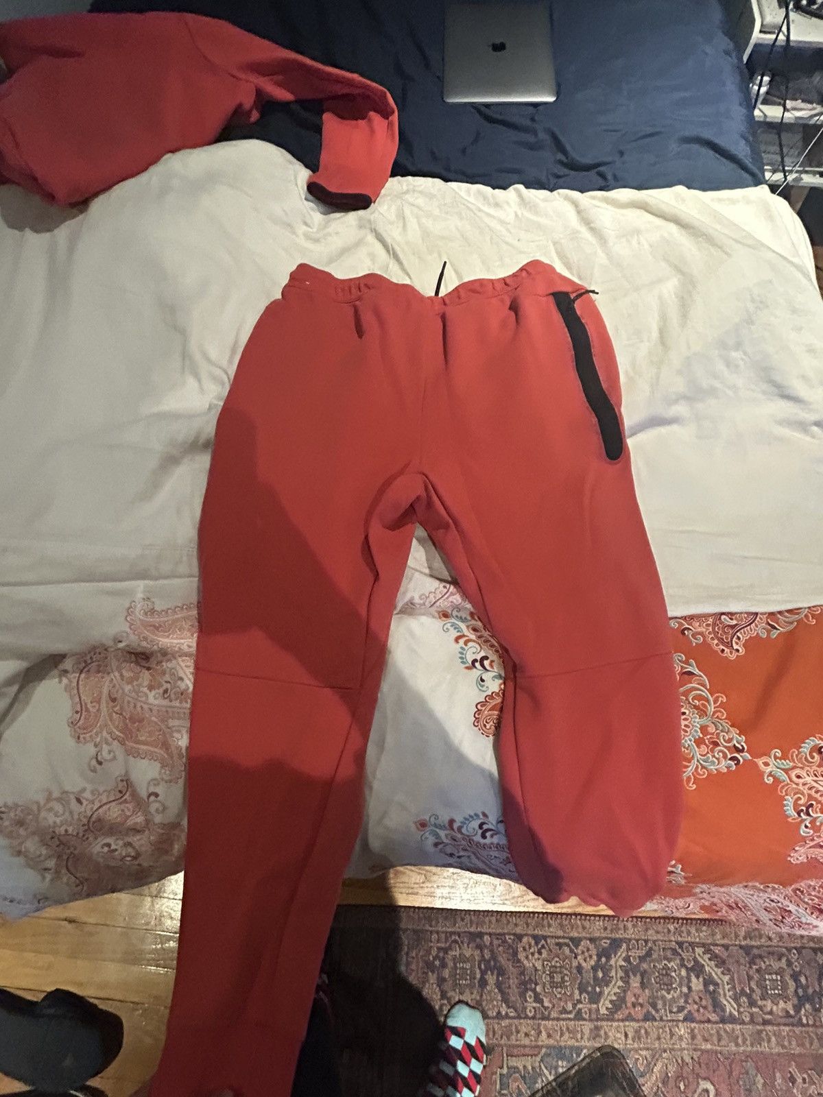 Nike Nike Tech Fleece FULL SUIT “Lobster red” sz M tall top L bot Size US L / EU 52-54 / 3 - 16 Thumbnail