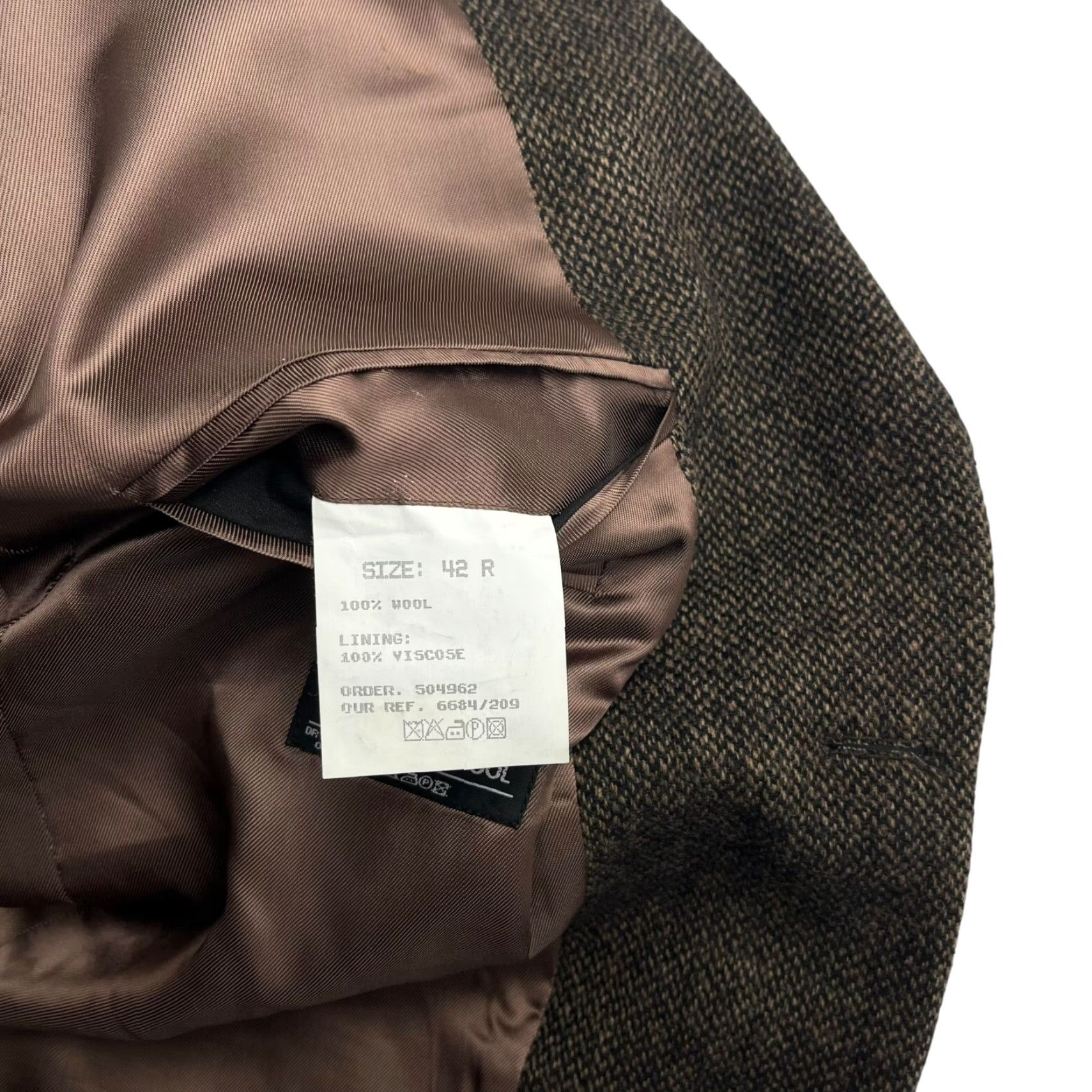 Vintage Gurteen Blazer Jacket Mens Wool Tweed Brown 42R Vintage No 2-Button 3-Button Double-Vented Notch Lapel Jacket Front Womens Mens Girls Size 42R - 4 Thumbnail