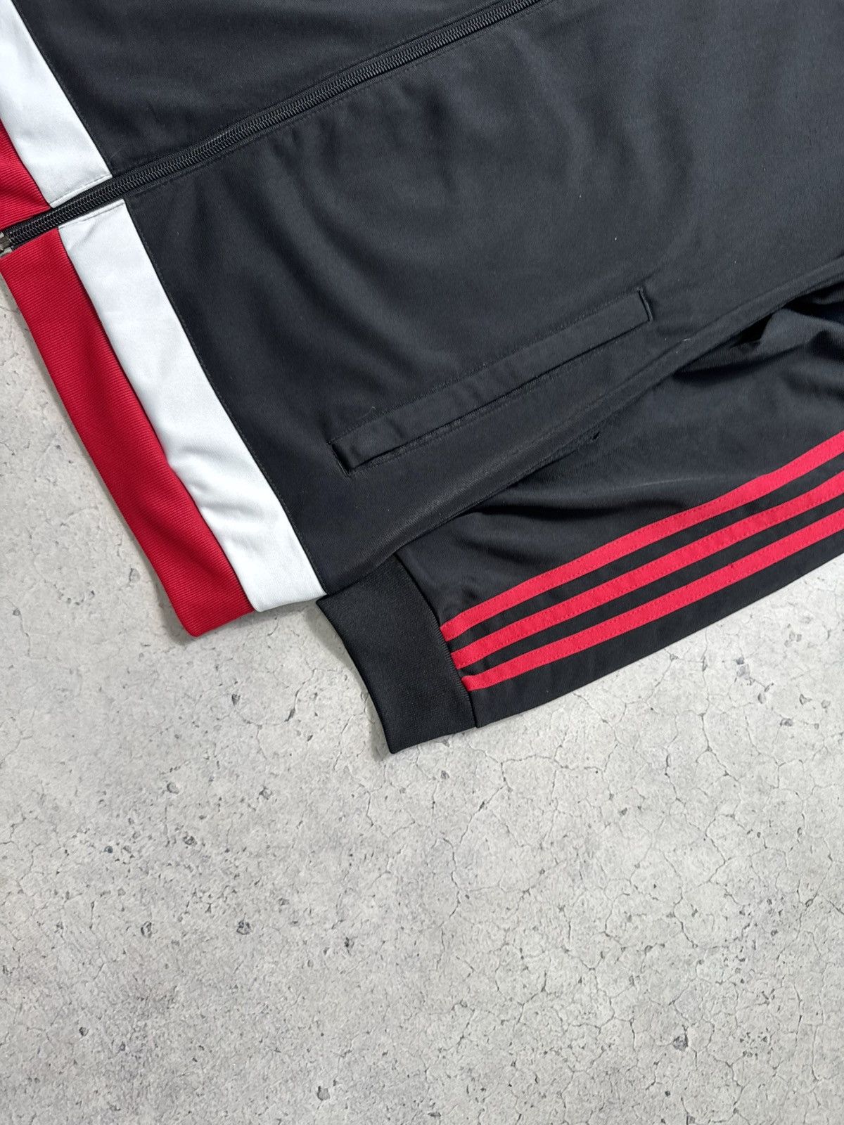 Adidas Adidas FC Ajax Amsterdam Vintage Football Track Suit Y2K Size US S / EU 44-46 / 1 - 5 Thumbnail