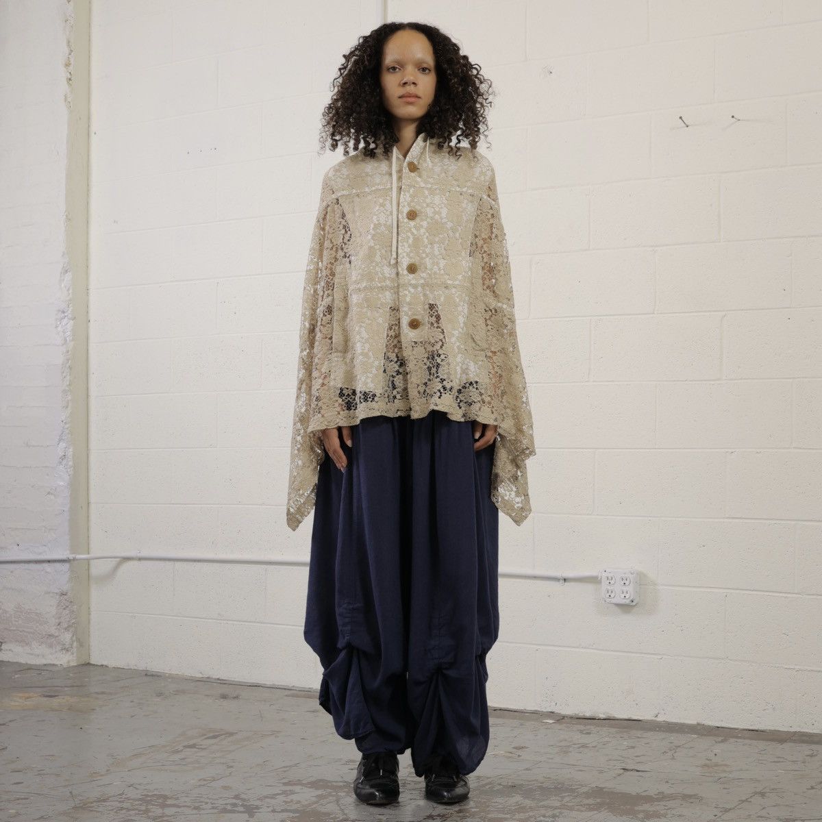 image of Ss02 Comme Des Garcons Lace Hoodie Cape Jacket in Beige White, Women's (Size Small)