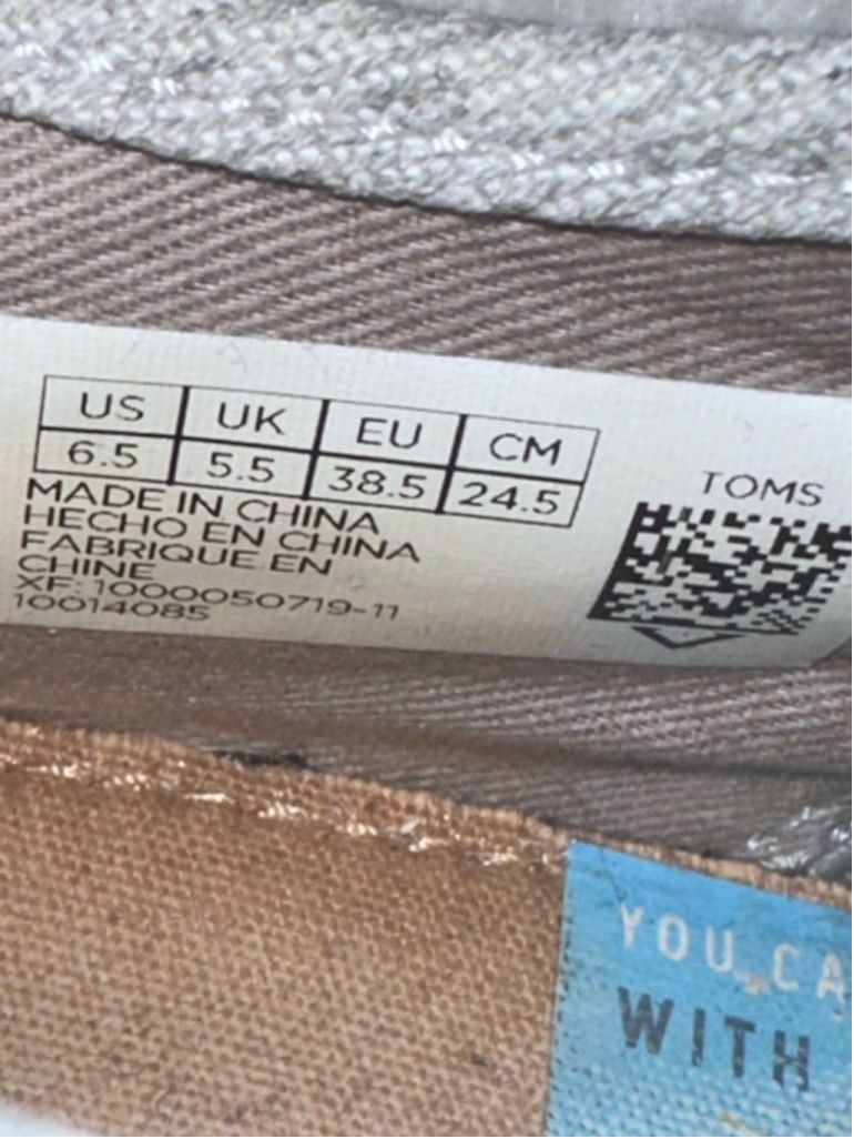 Toms Women's TOMS Gray Canvas Sneakers Size 6.5 Size US 6.5 / IT 36.5 - 7 Thumbnail