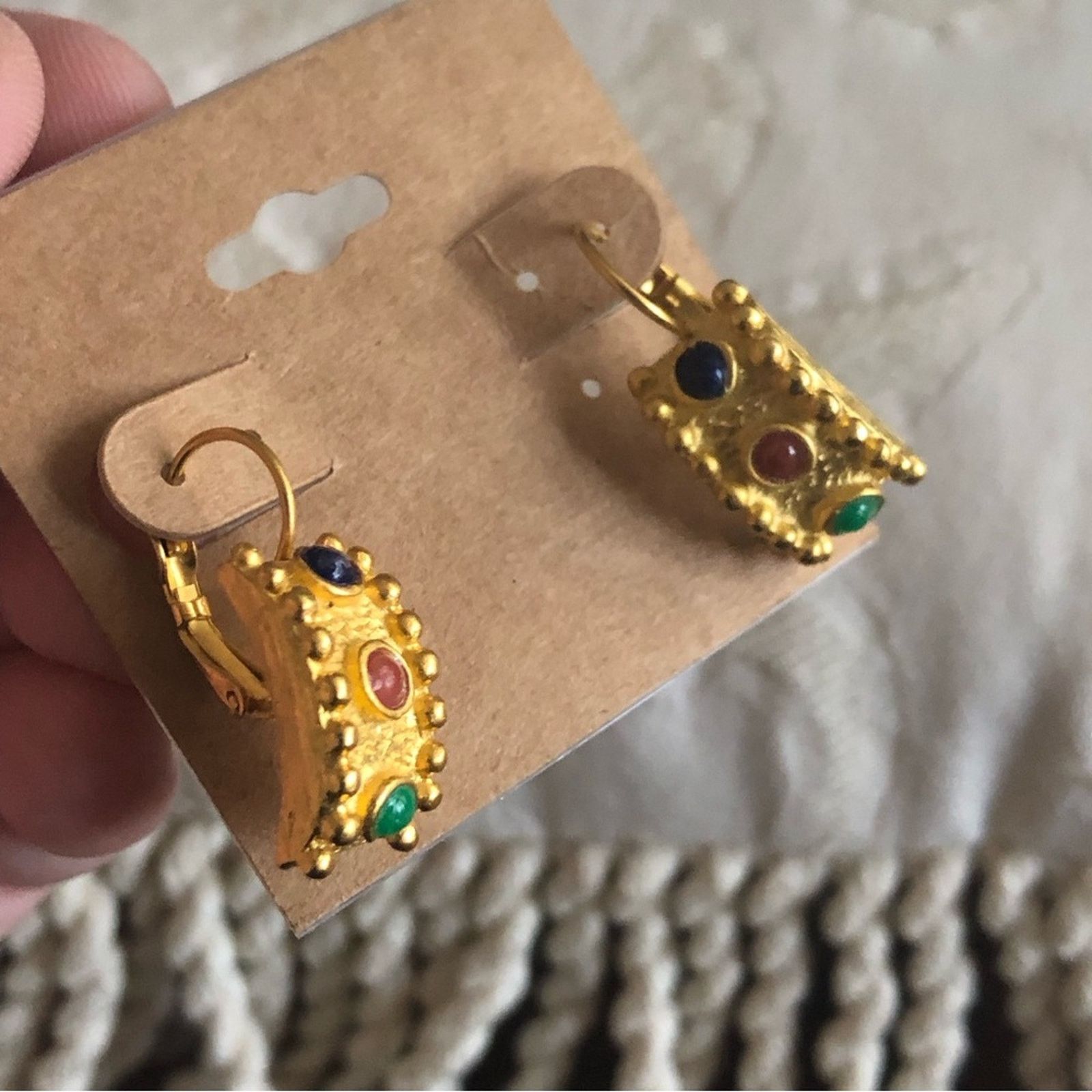 Vintage Vintage regal look triple cabochon stone lever back earrings Size ONE SIZE - 7 Thumbnail