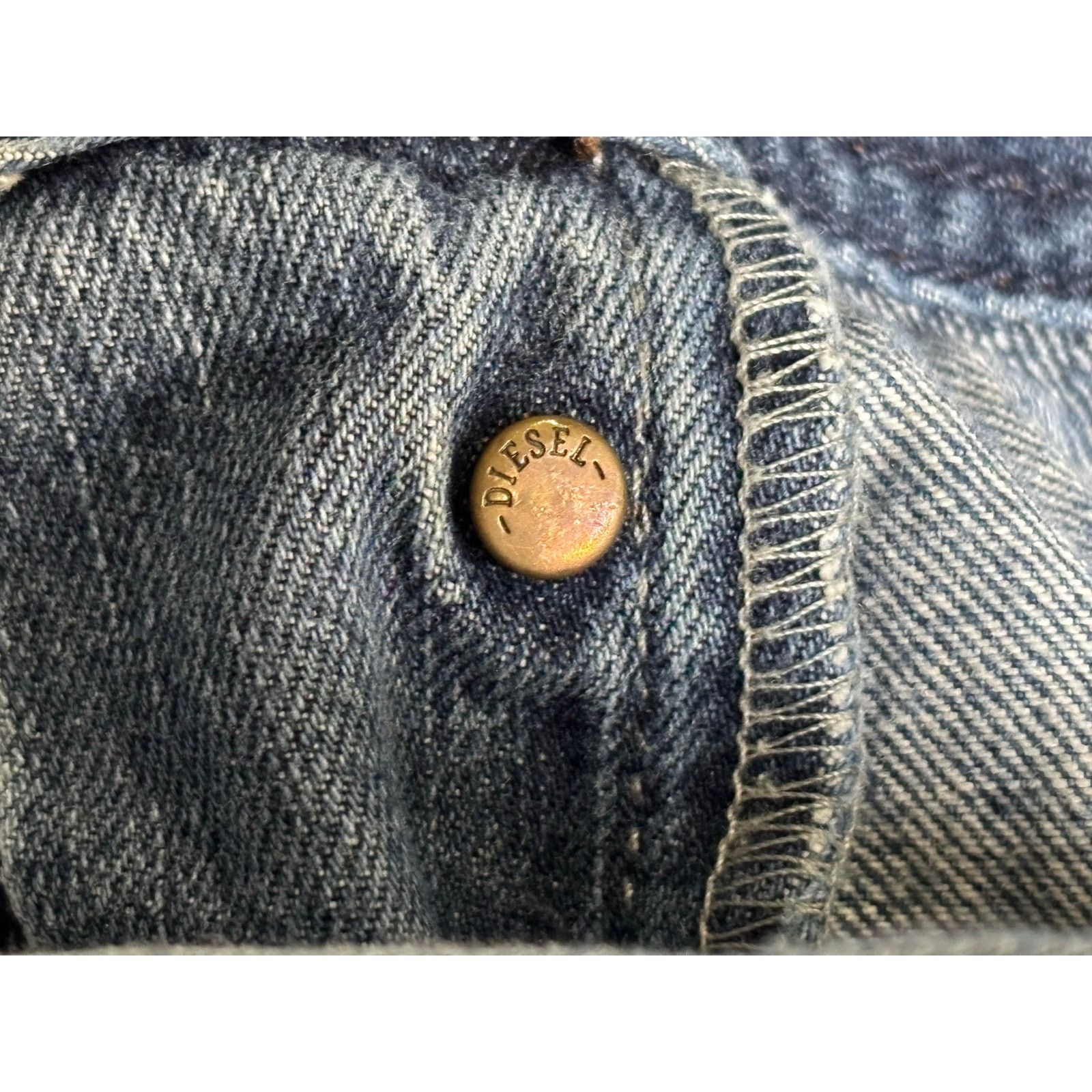 Diesel Diesel Viker Straight Leg Jeans Blue Wash W34 Distressed Size US 34 / EU 50 - 10 Thumbnail