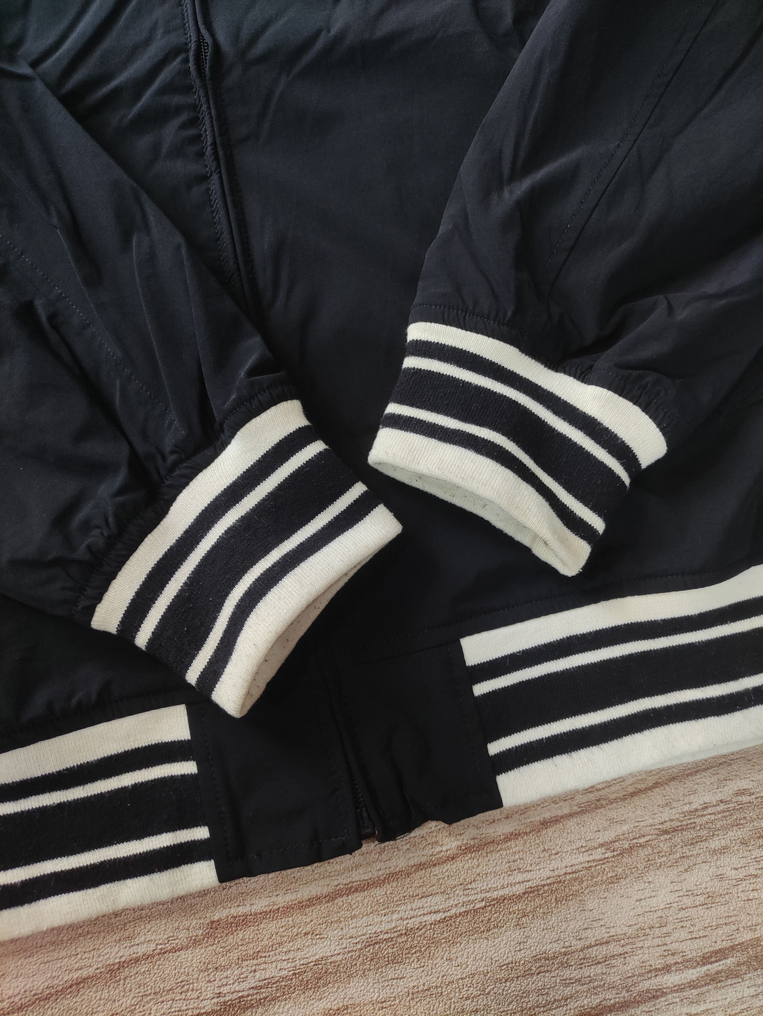 Avirex × Vintage AVIREX USA ATHLETICS WATERPROOF VARSITY BOMBER NYLON JACKET Size US XL / EU 56 / 4 - 4 Thumbnail