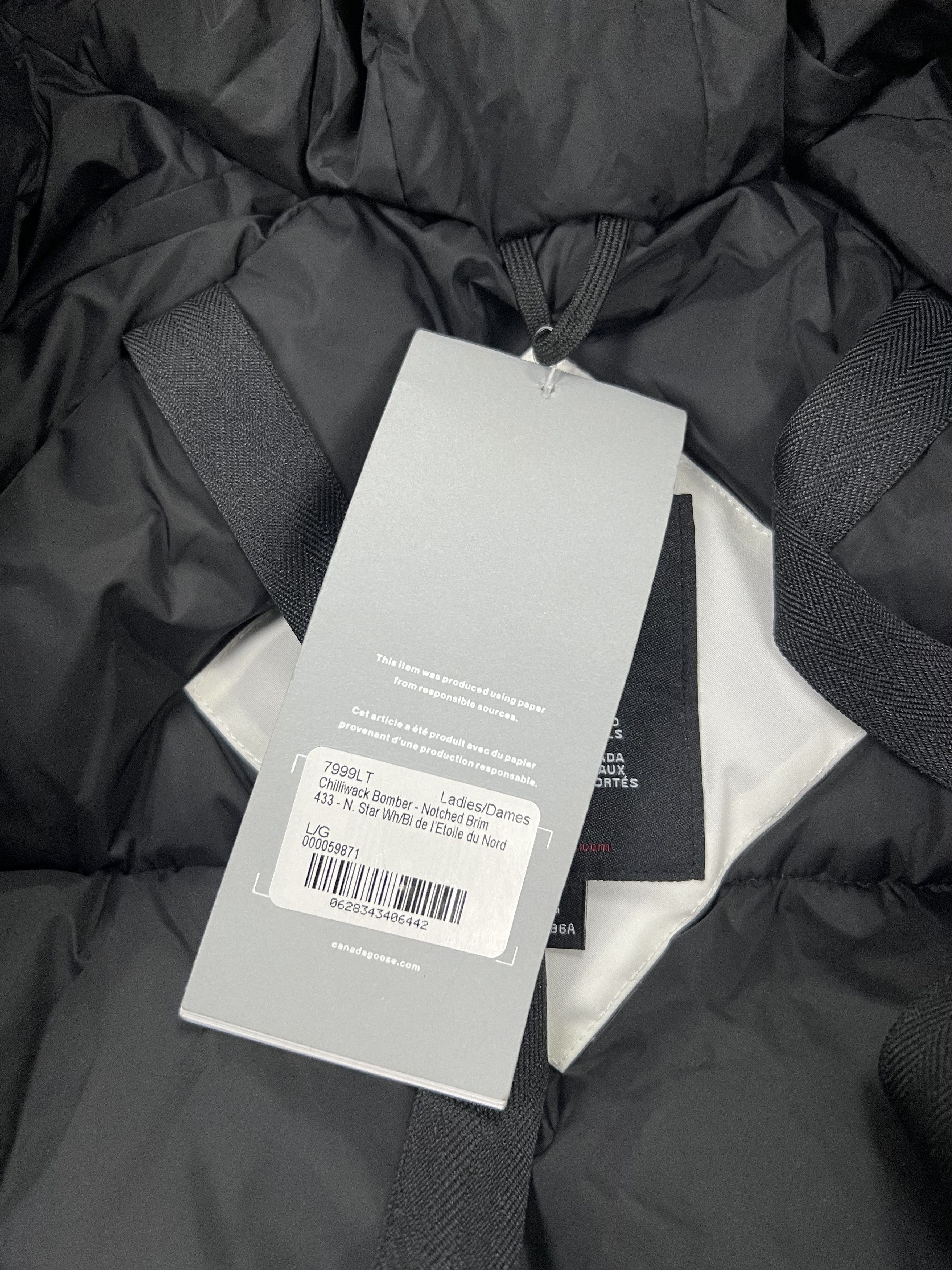 Canada Goose canada goose puffer bomber size L luxury Size L / US 10 / IT 46 - 12 Thumbnail