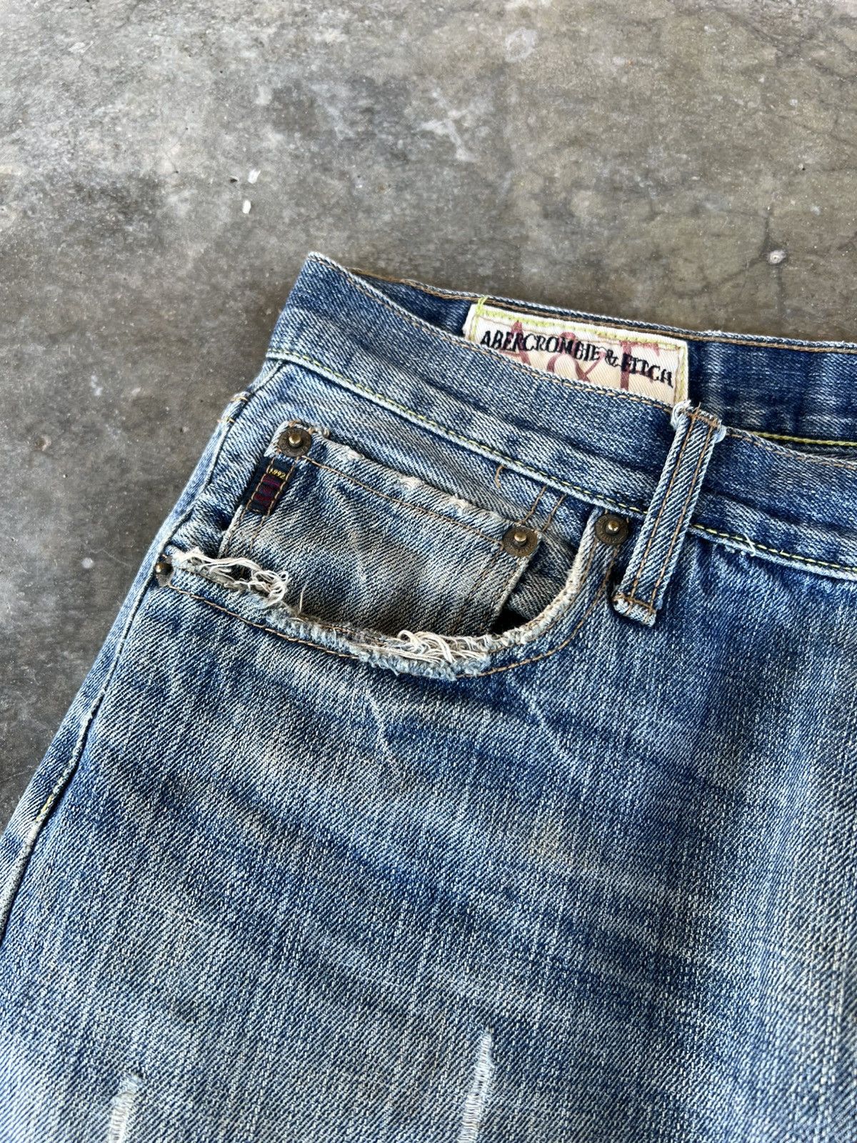 Abercrombie & Fitch Vintage Flare Abercrombie & Fitch Distress Jean Size US 32 / EU 48 - 11 Thumbnail