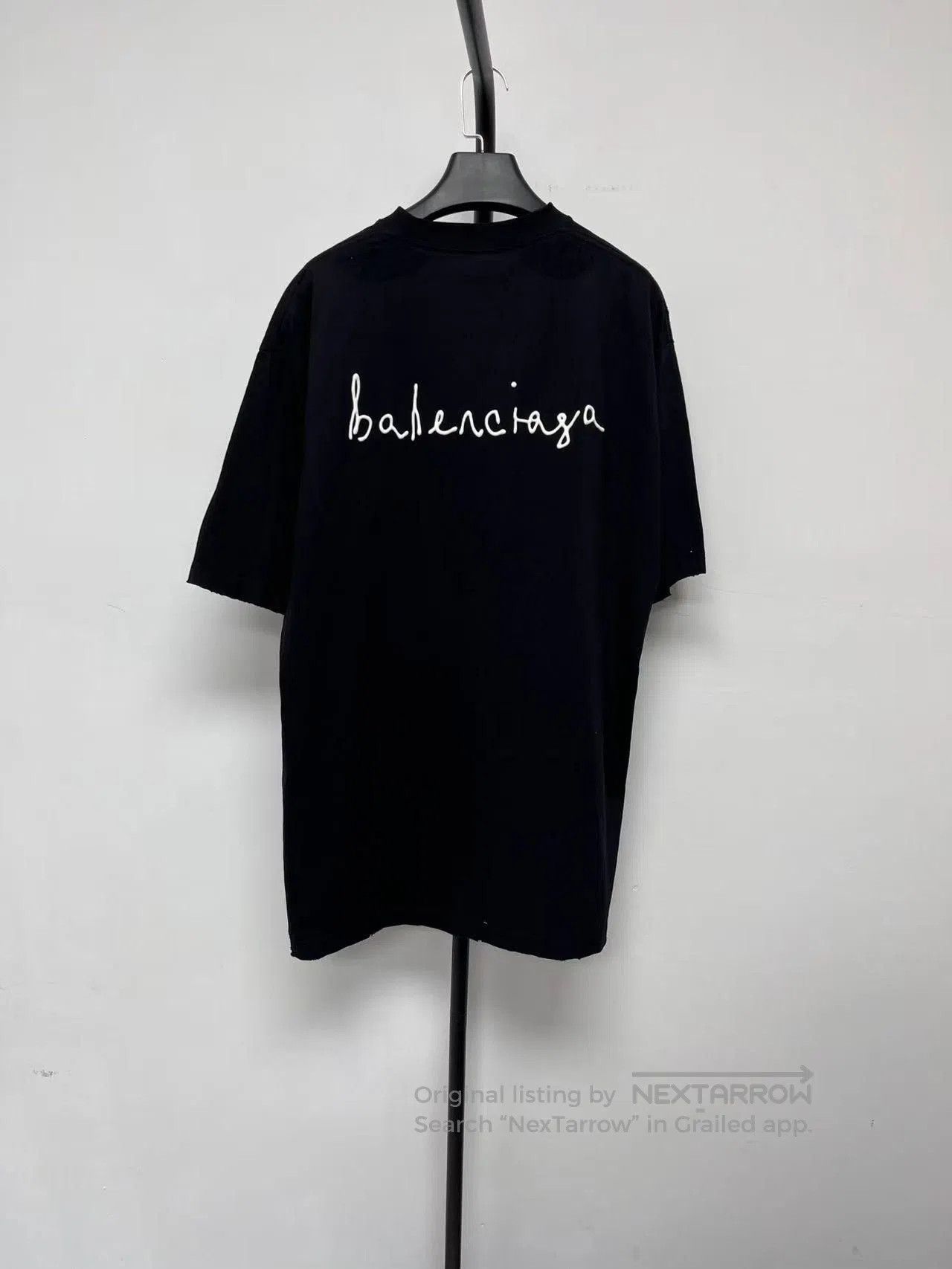 Balenciaga Balenciaga Heart Distressed Short-Sleeve T-Shirt. Size US M / EU 48-50 / 2 - 2 Thumbnail
