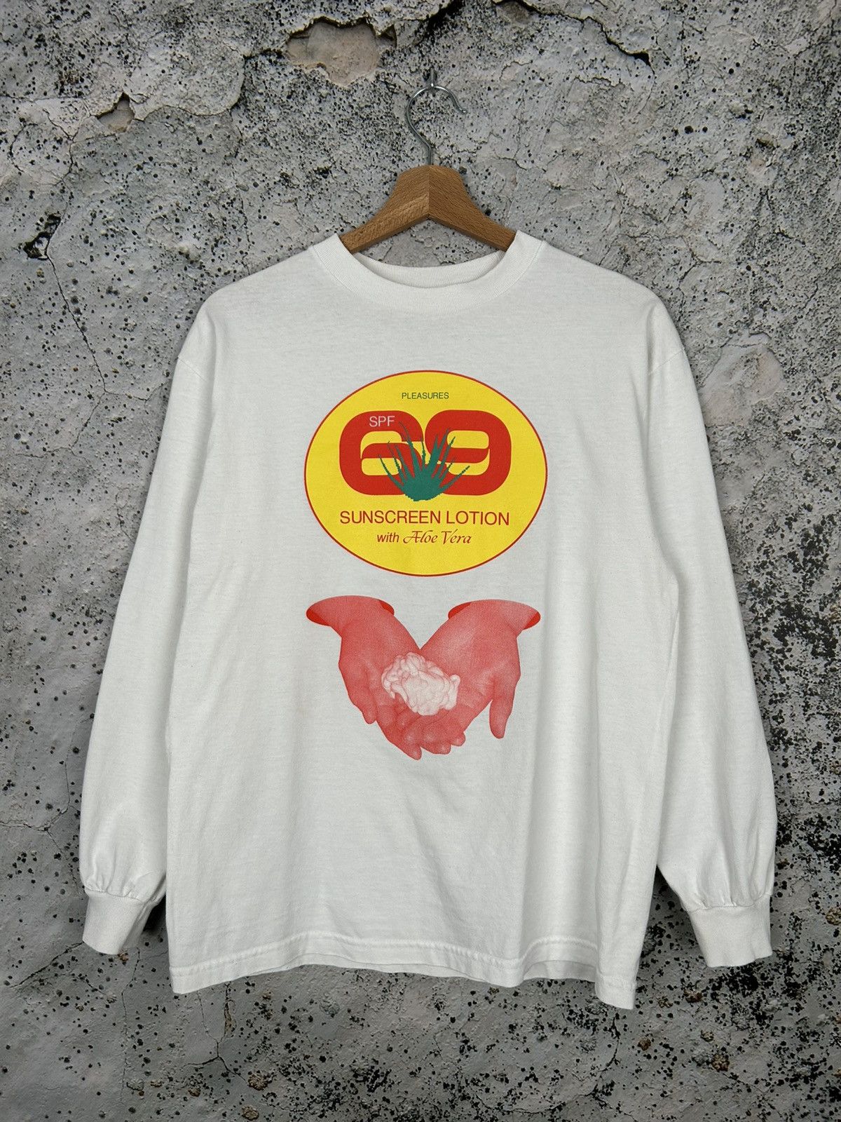 Pleasures Pleasures Now 69 Sunscreen Lotion Graphic Tee Skate Rock Size US M / EU 48-50 / 2 - 1 Thumbnail