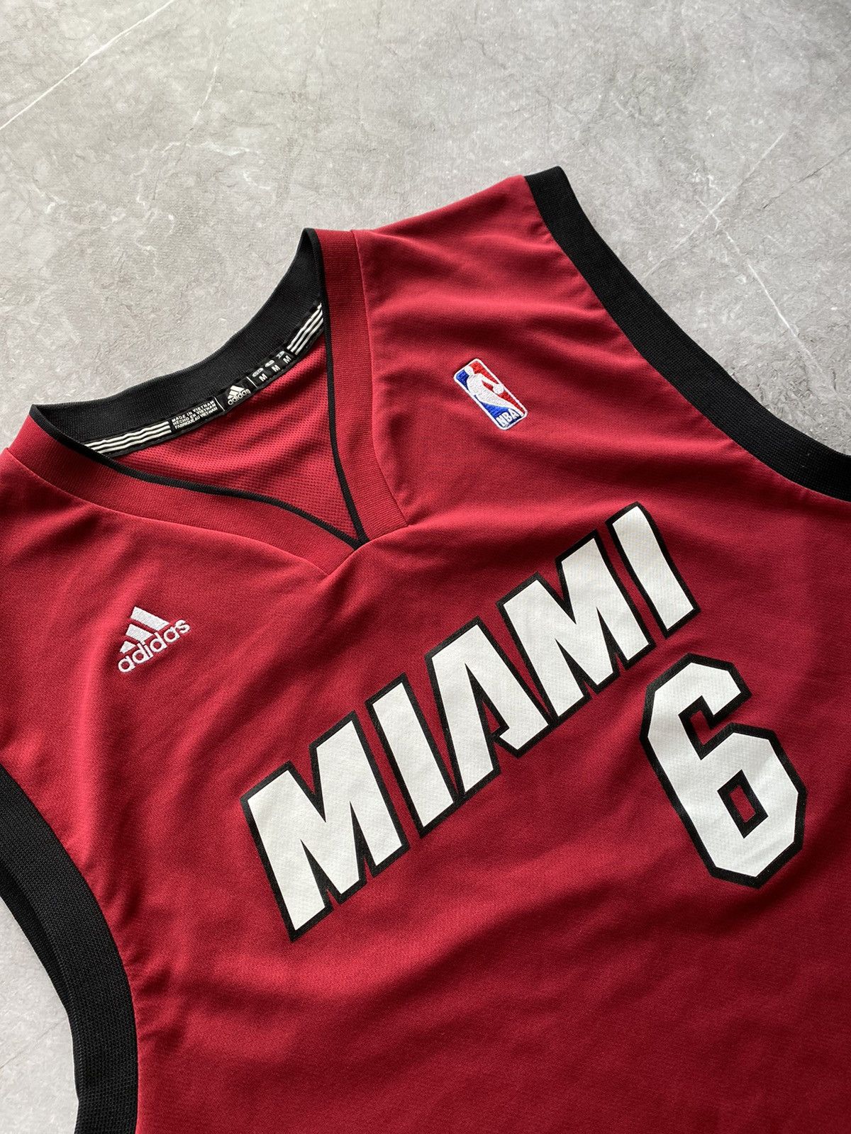 Adidas Vintage Lebron James Adidas 2013 NBA Miami Heat Jersey # 6 Size US M / EU 48-50 / 2 - 5 Thumbnail