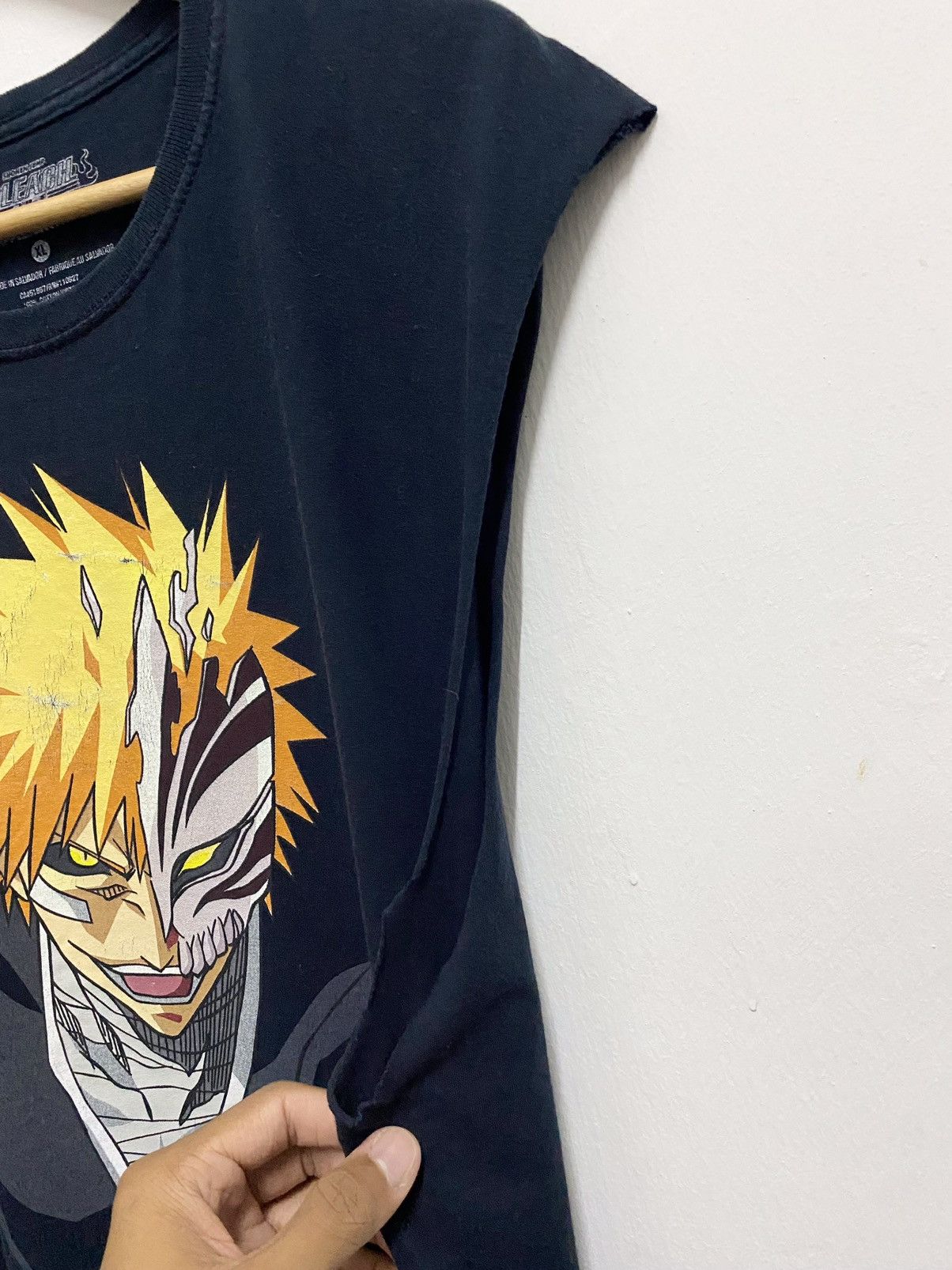 Anime × Cartoon Network × Japanese Brand 2000's Anime Shonen Jump - Bleach Sleeveless Custom Size US XL / EU 56 / 4 - 6 Thumbnail