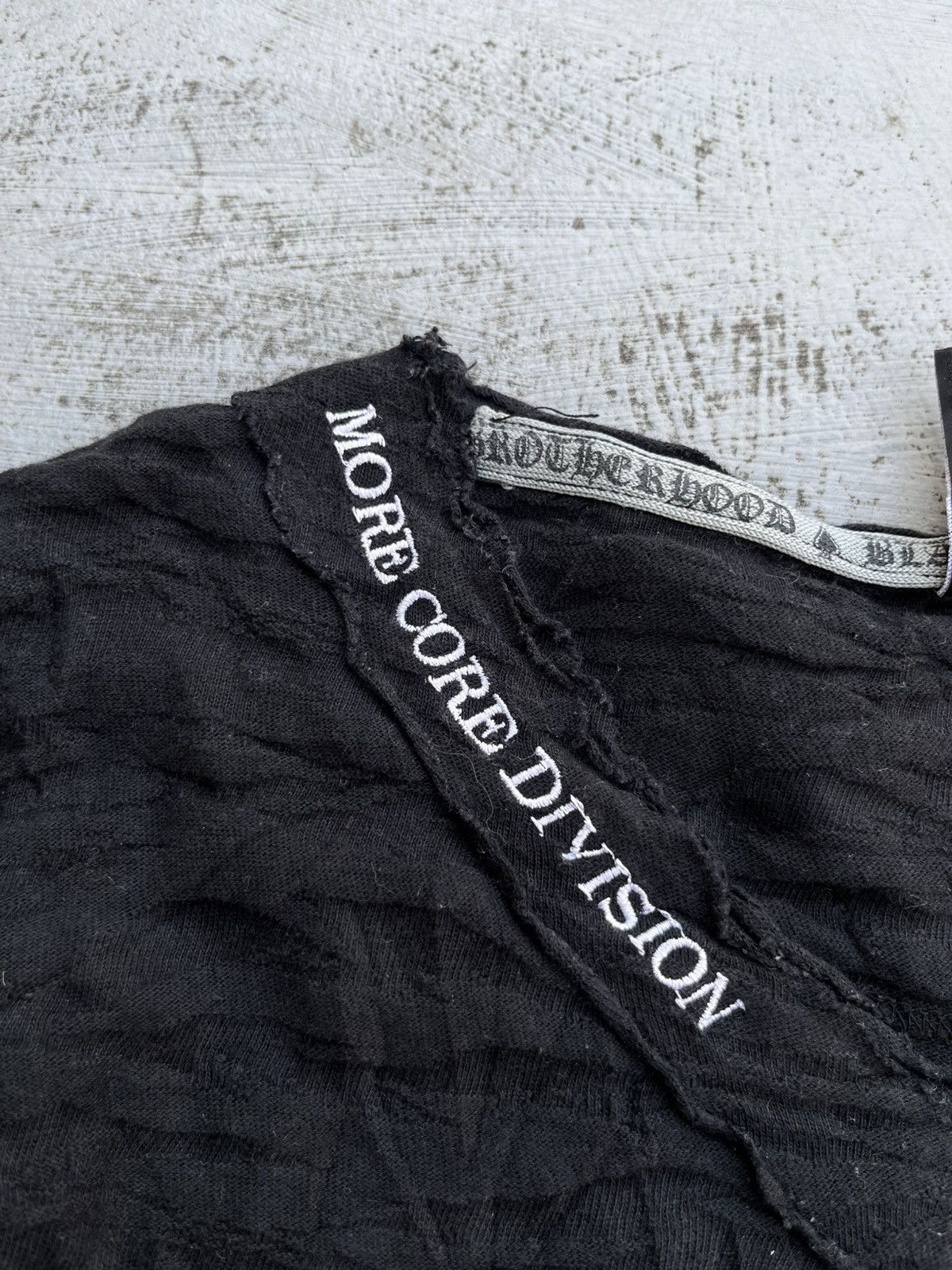Tornado Mart ARCHIVE Y2K MCD POEM GOTHIC GRUNGE LONGSLEVE PUNK VKEI Size US M / EU 48-50 / 2 - 4 Thumbnail