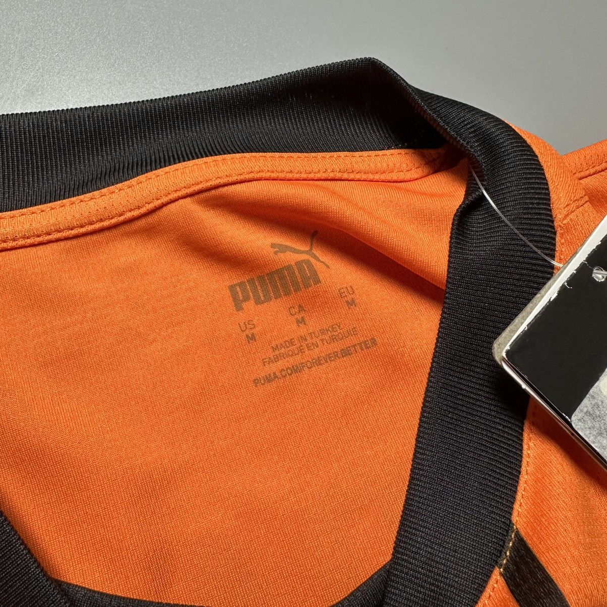 Puma NWT SHAKHTAR PUMA 2024/2025 FOOTBALL HOME JERSEY #10 SUDAKOV Size US M / EU 48-50 / 2 - 6 Thumbnail