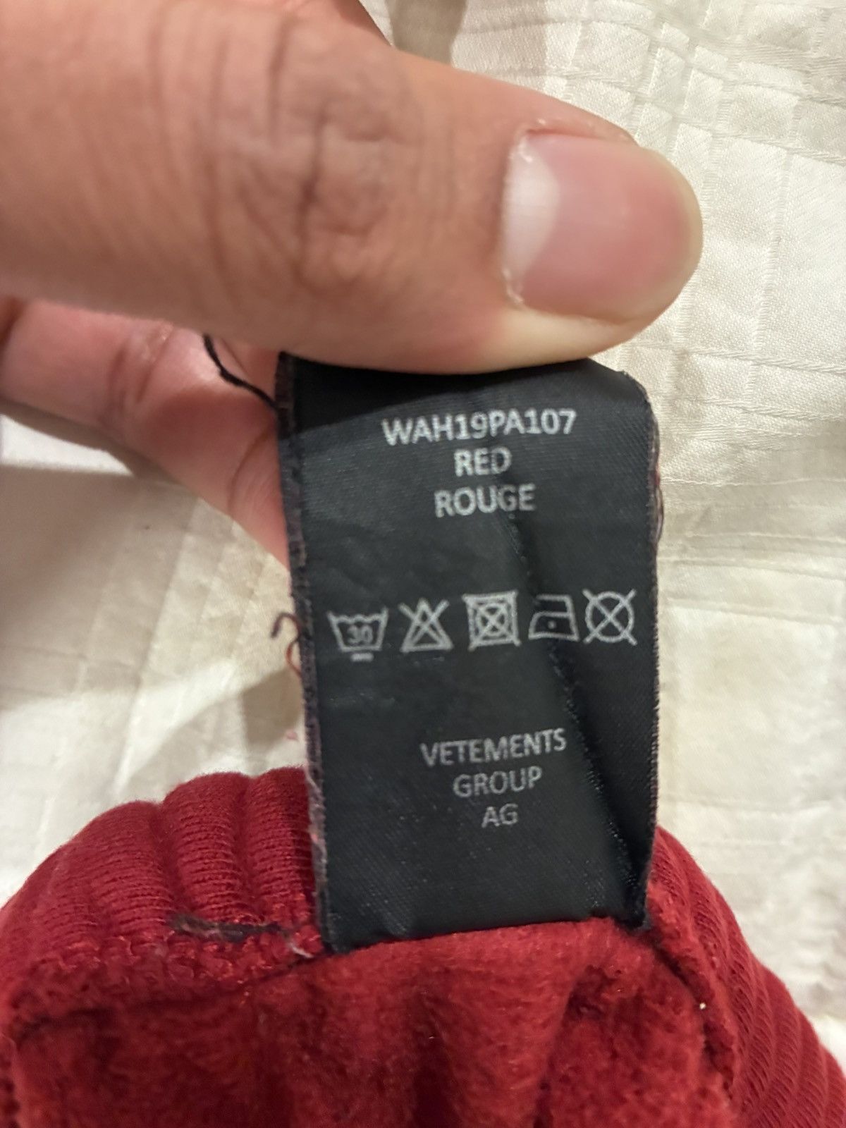 Designer × Vetements AW19 VETEMENTS Spellout Sweatpants Size US 30 / EU 46 - 7 Thumbnail