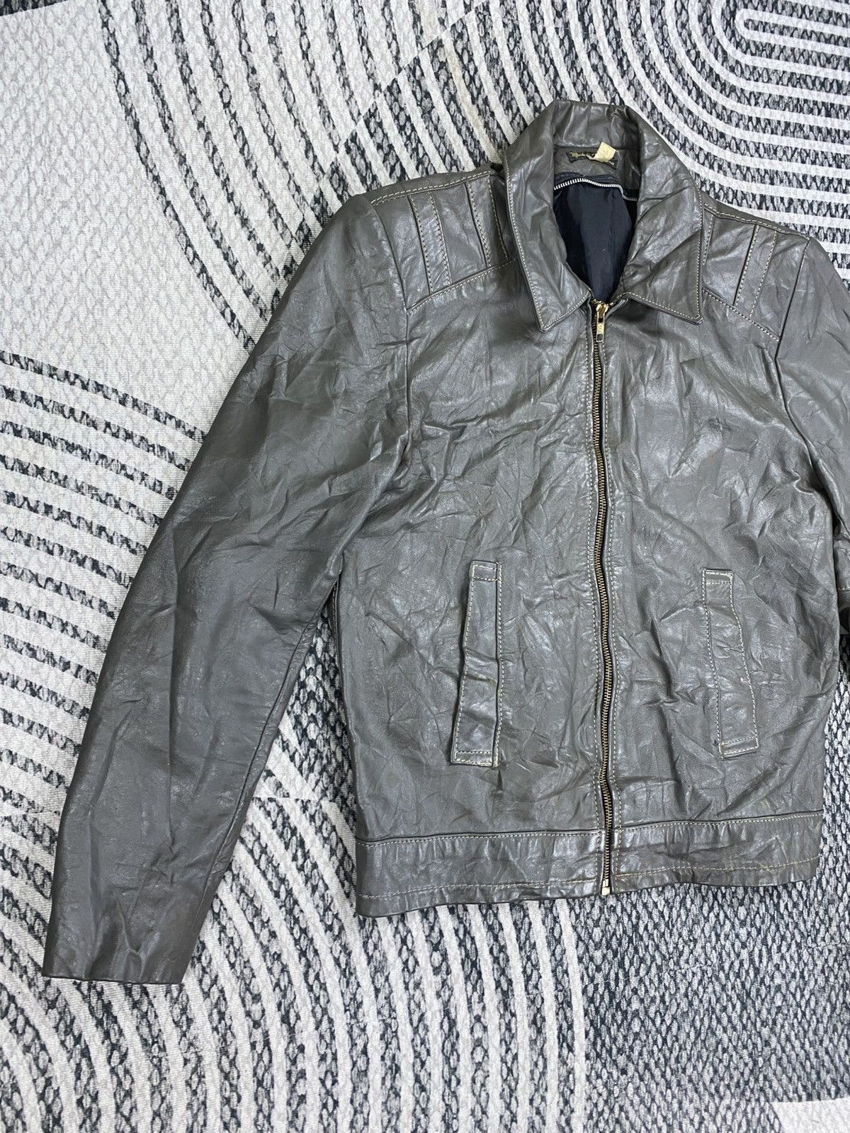 Leather 🔥RARE Vintage Leather Jacket Made In Argentina Size US M / EU 48-50 / 2 - 3 Thumbnail