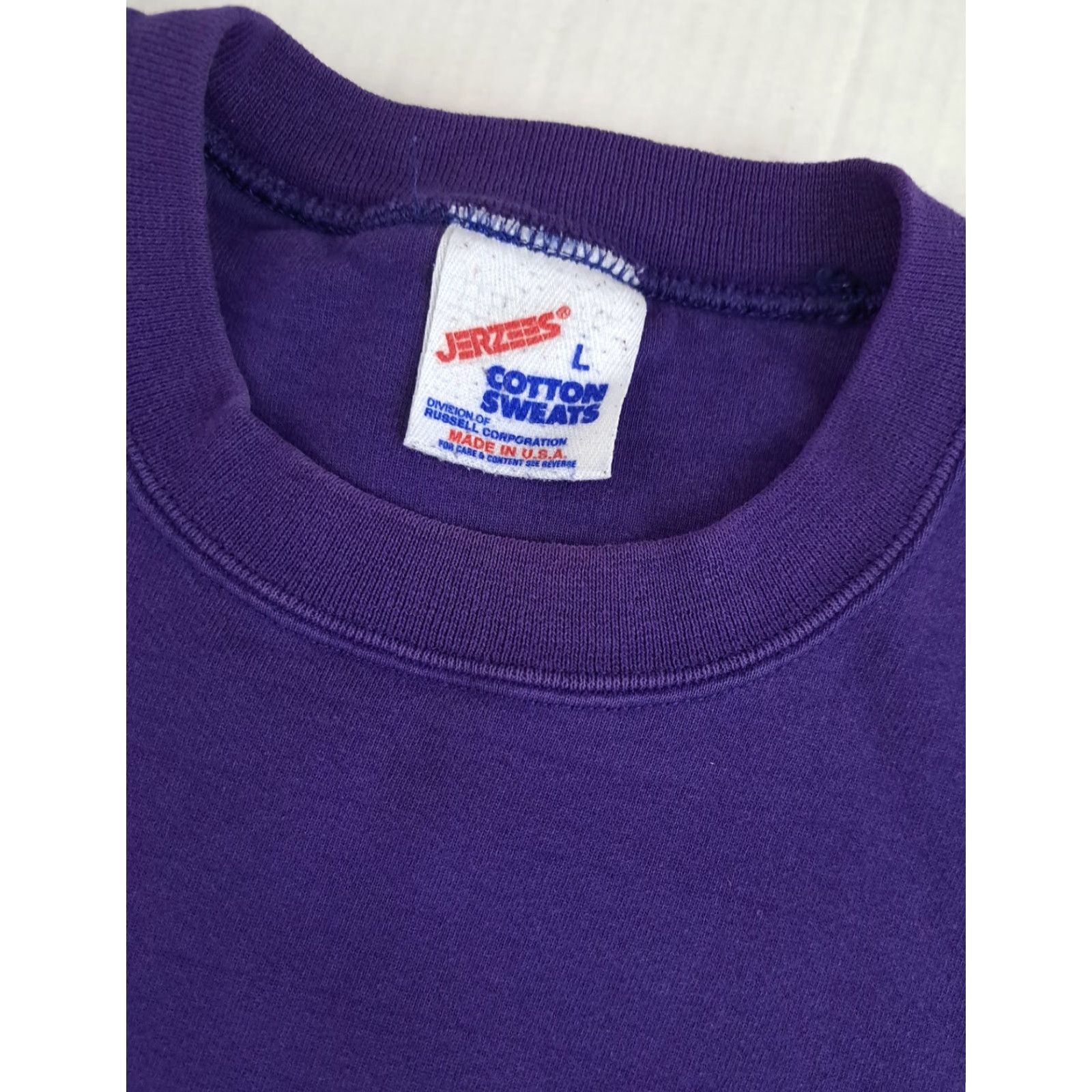 Jerzees VINTAGE Jerzees Sweatshirt Woman Embroidered Carnation Flowers USA Made Purple Long Sleeve Crew Neck Pullover Size L / US 10 / IT 46 - 3 Thumbnail